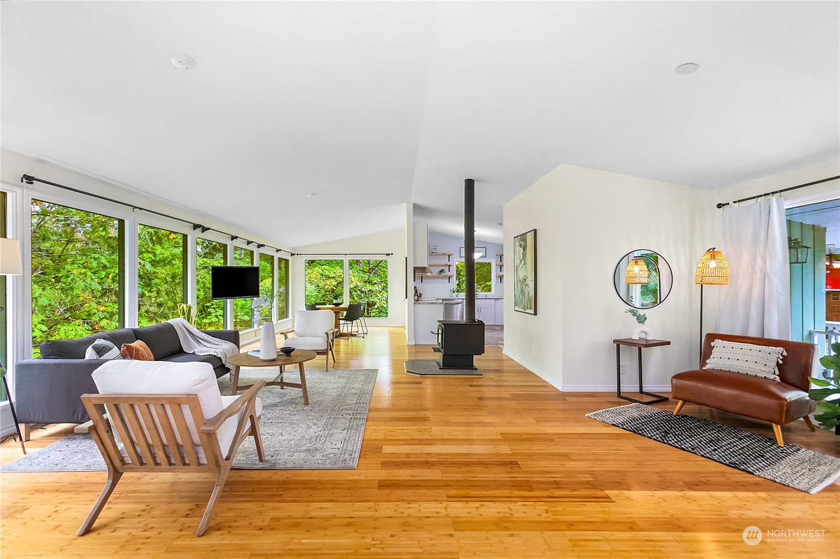 6613 SE 160th Street