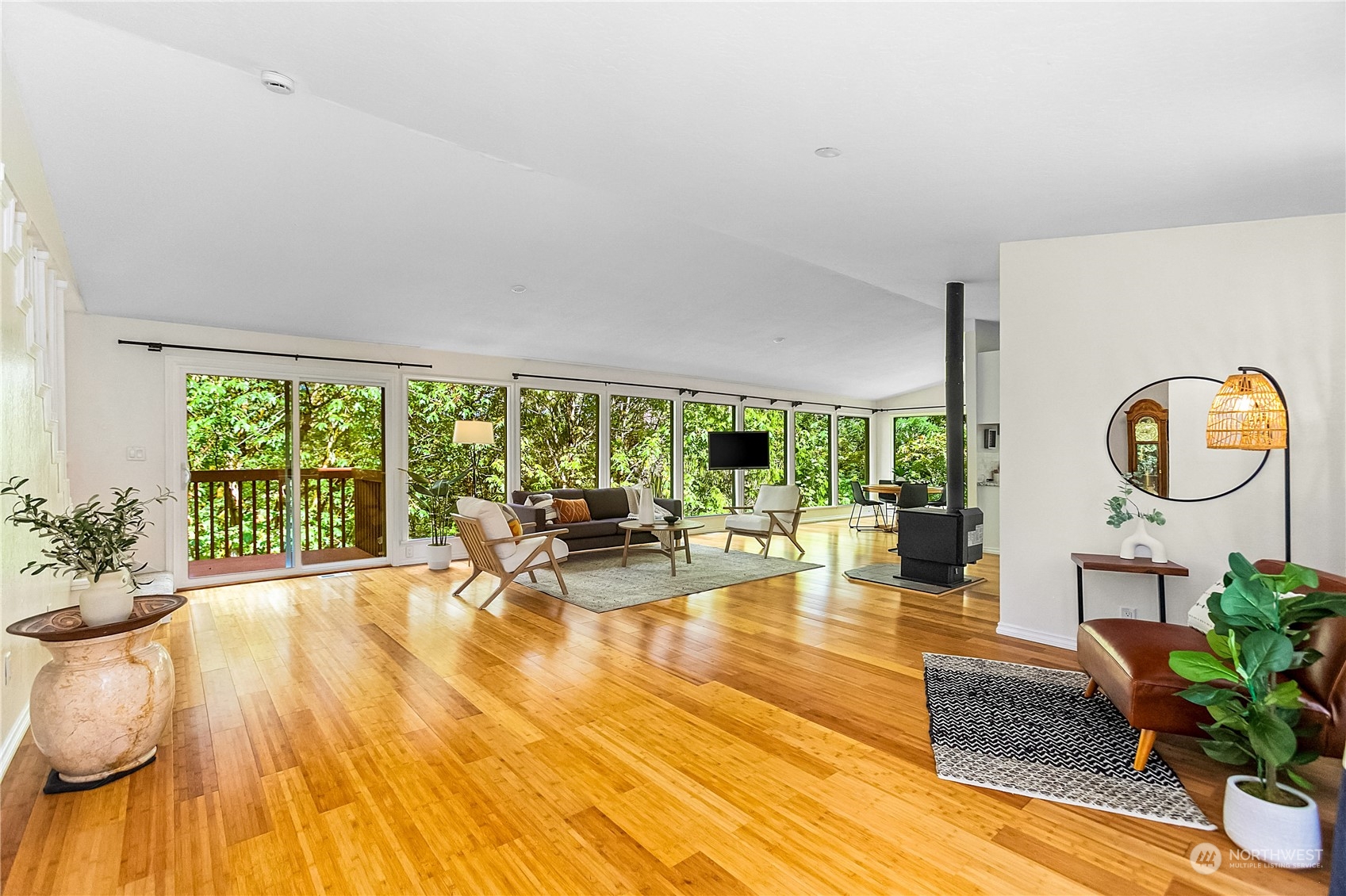 6613 SE 160th Street