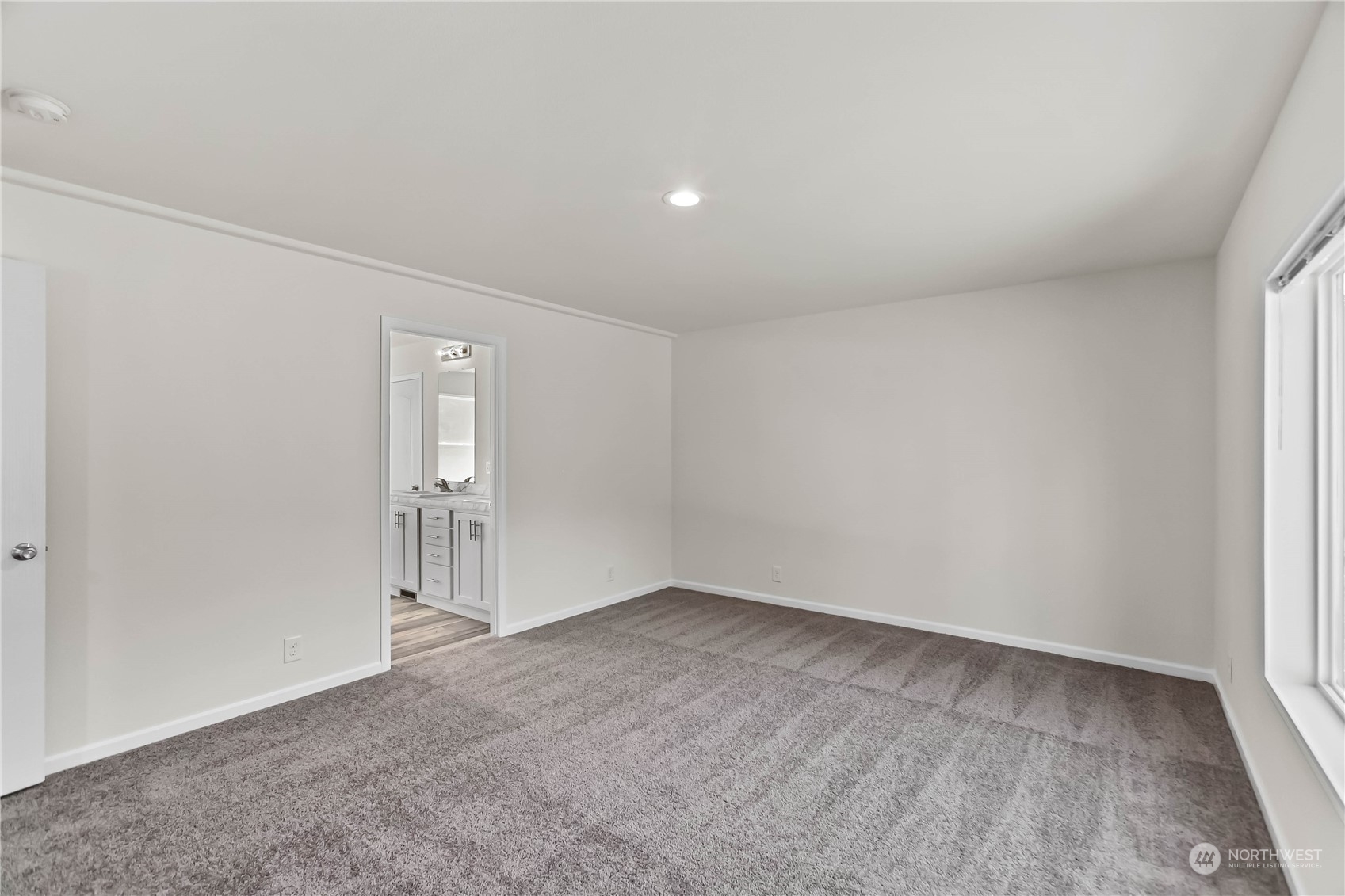 600 E Lakeshore Drive E