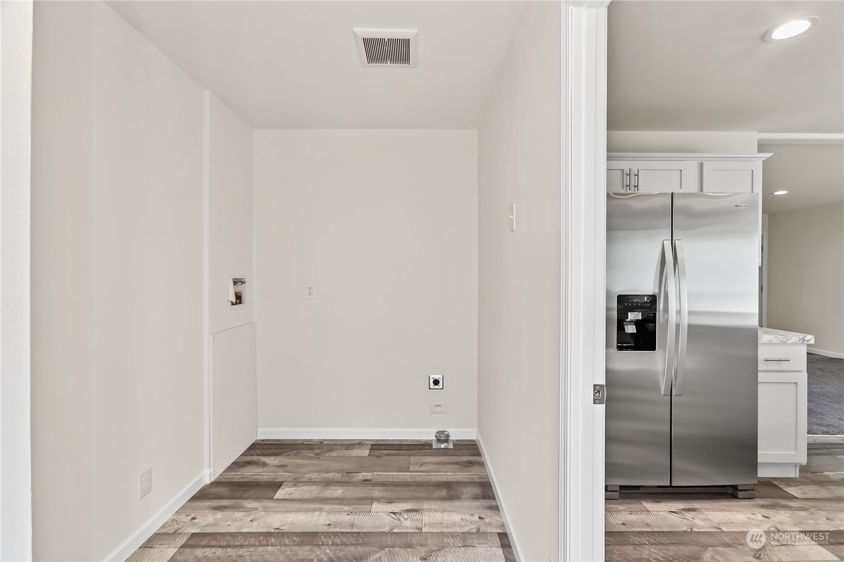 600 E Lakeshore Drive E