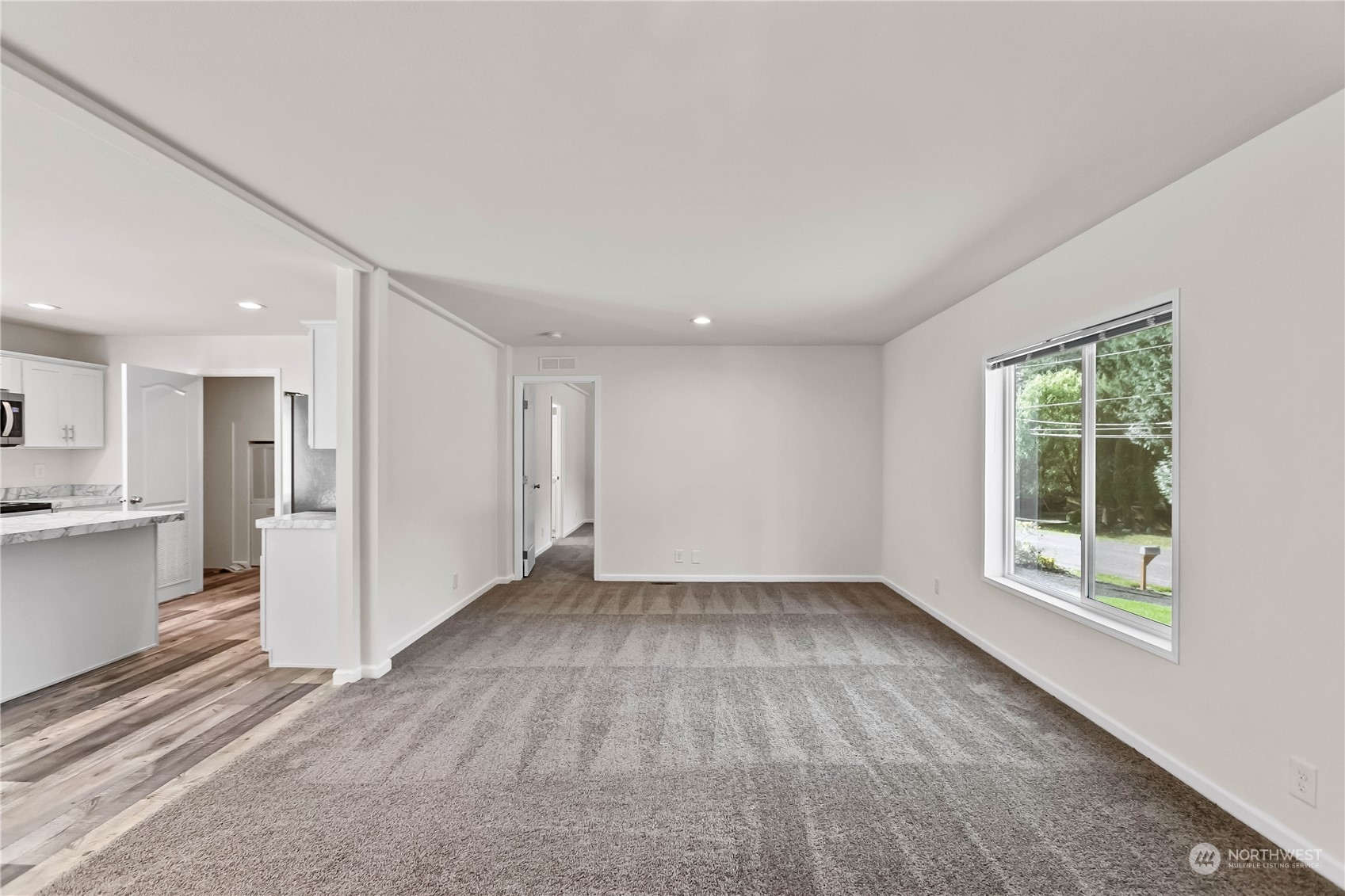 600 E Lakeshore Drive E