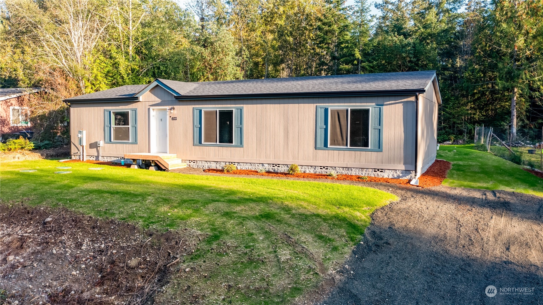 600 E Lakeshore Drive E