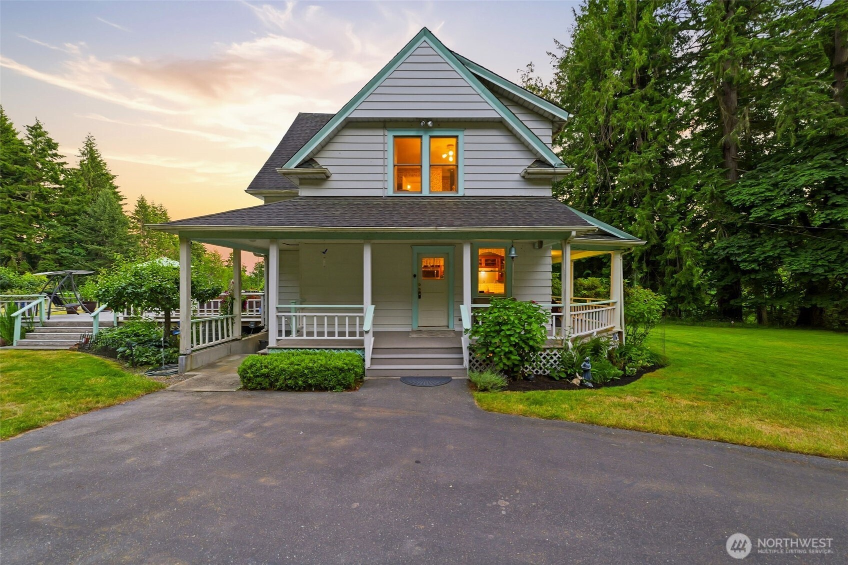12835 Price Road SE