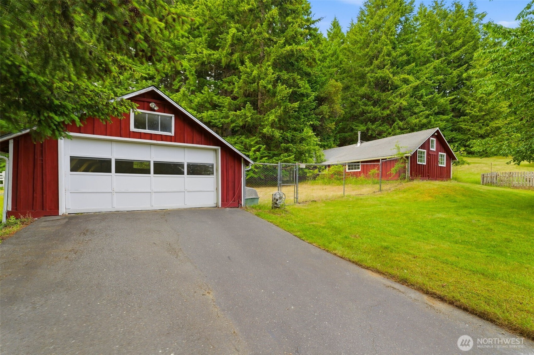 12835 Price Road SE