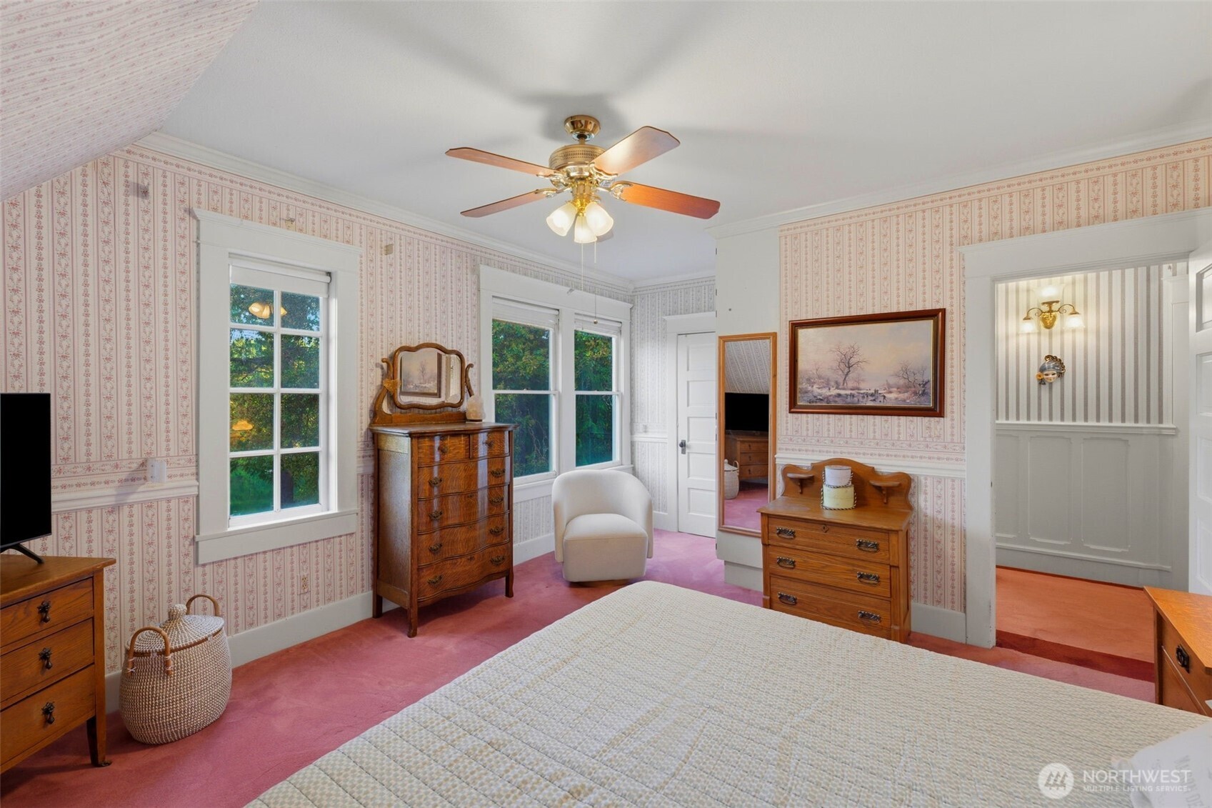 12835 Price Road SE