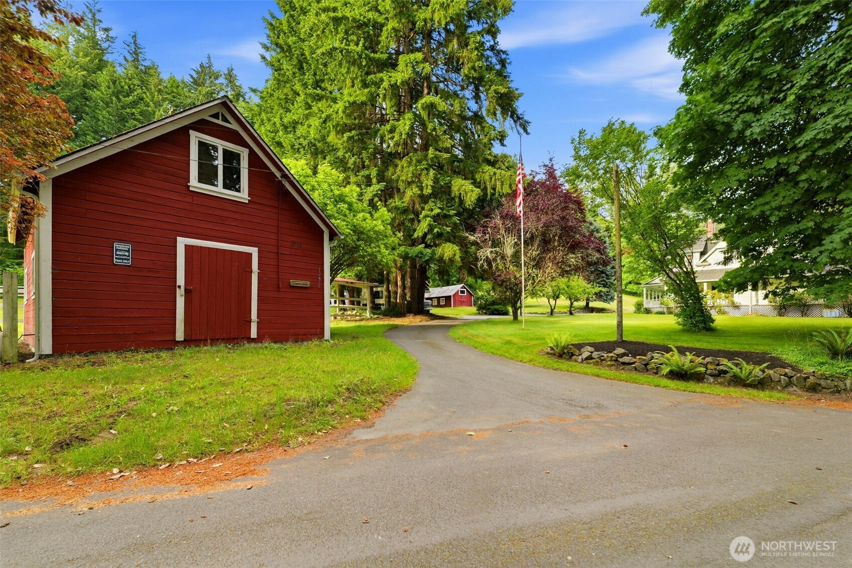 12835 Price Road SE