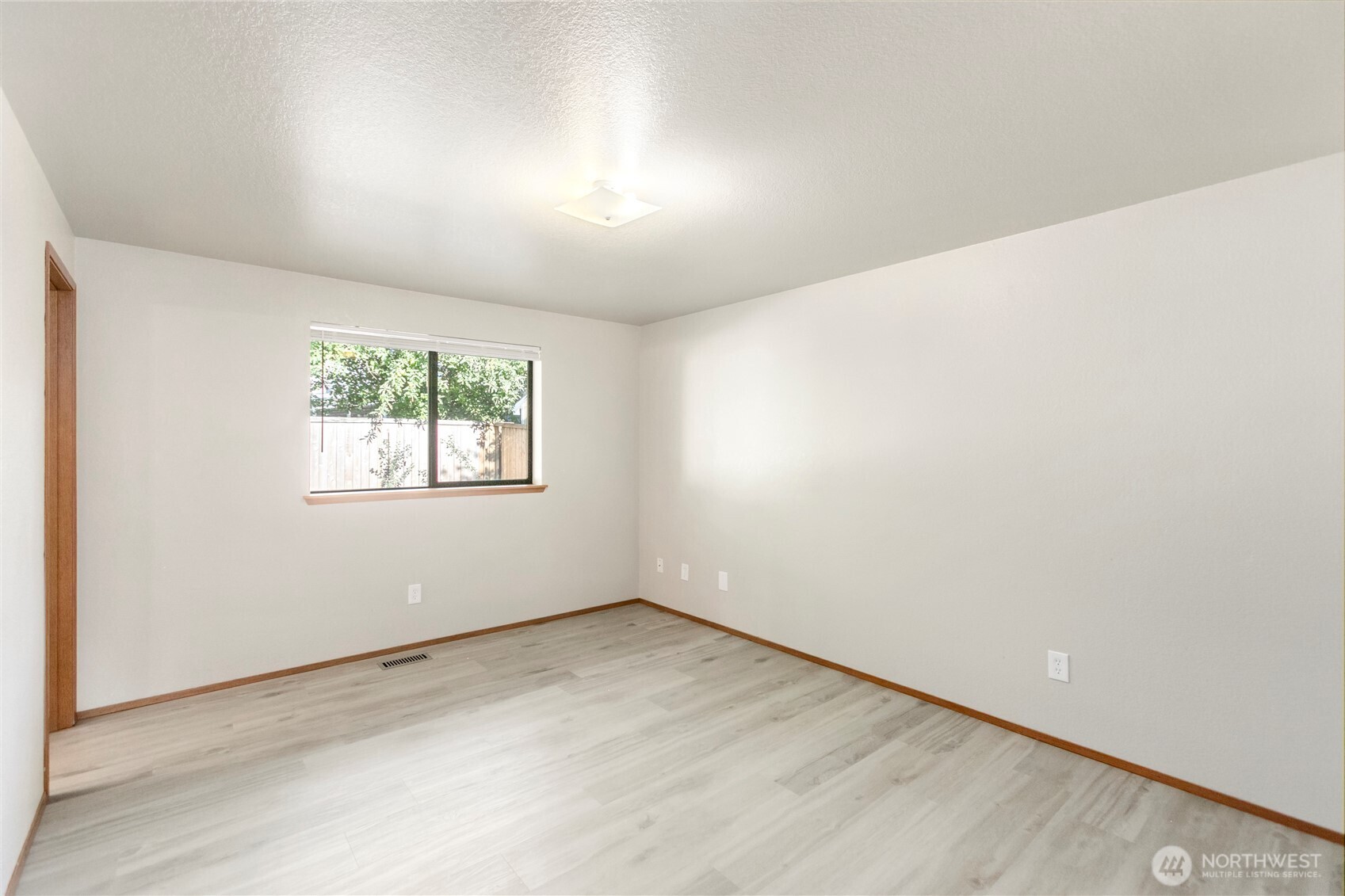 3832 Blue Finch Court SE