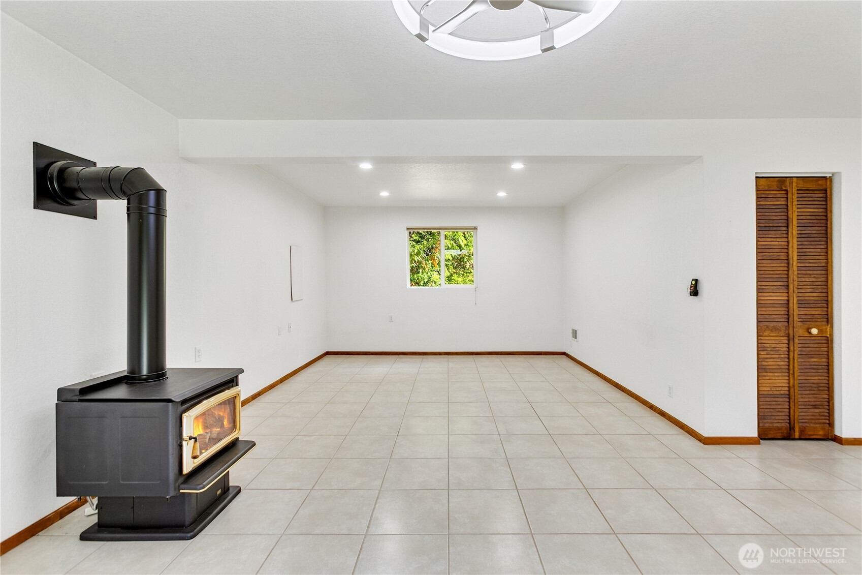 105 Peter Hagen Road NW