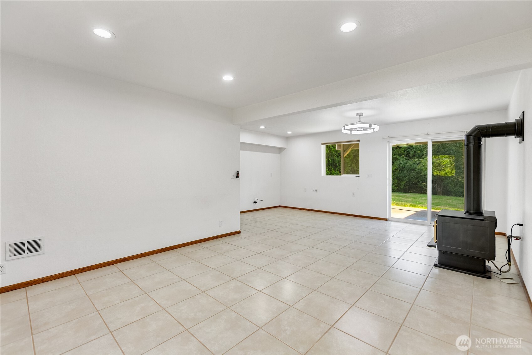 105 Peter Hagen Road NW
