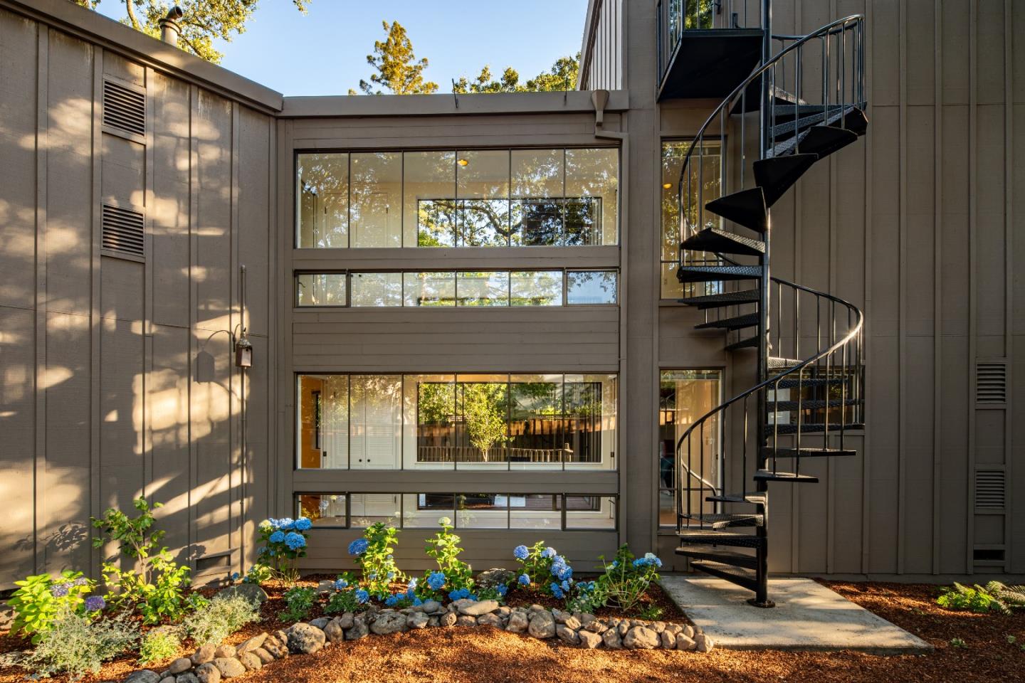 2603 Alpine RD