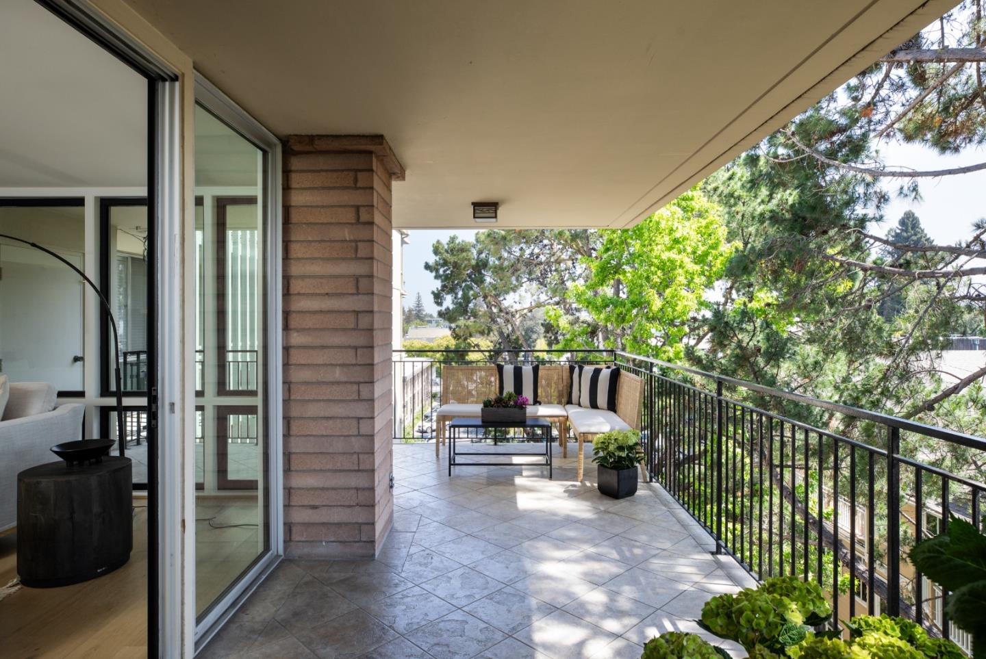 360 Everett Avenue 5B