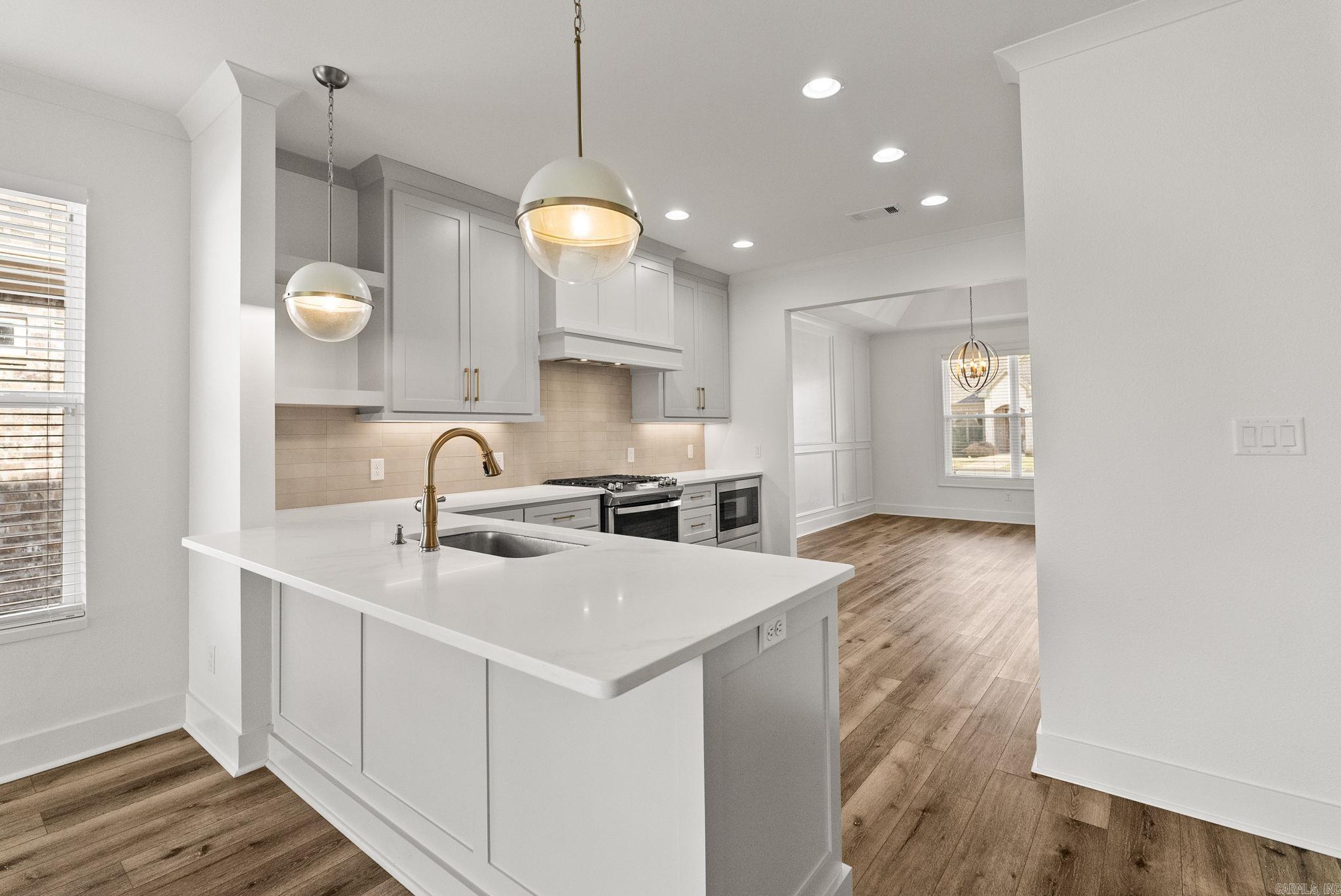 27 Saffron Circle