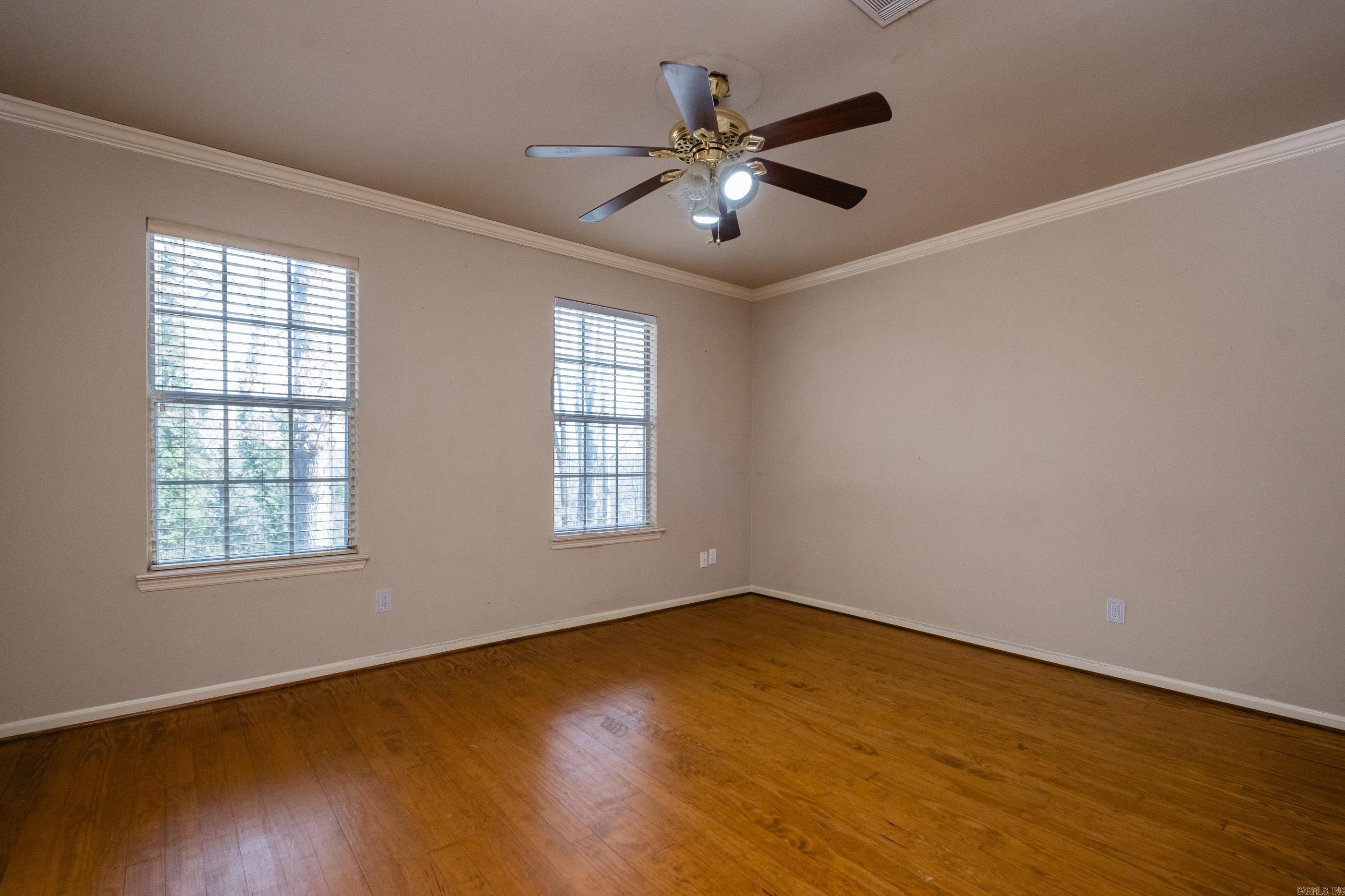 8 Fenchley Ct