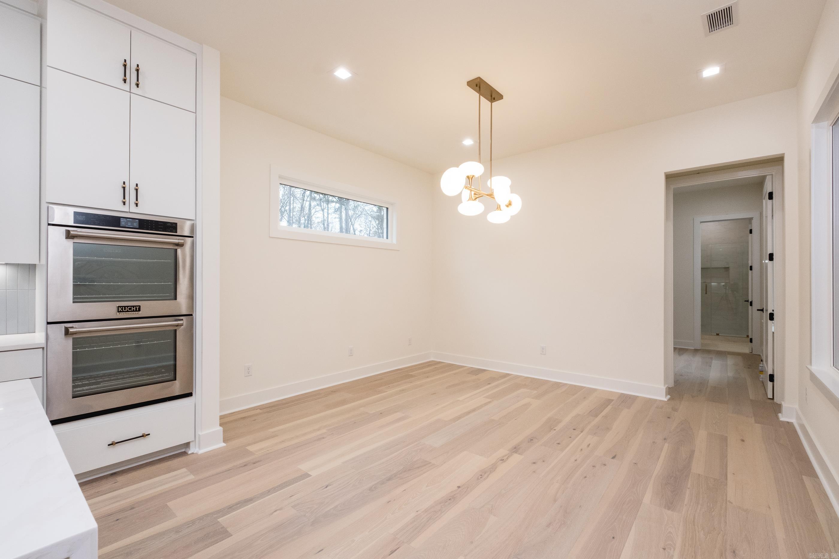 32 Mereville Place