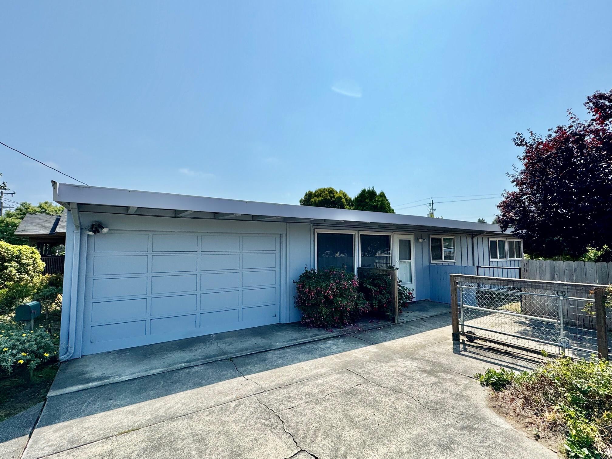 3536 G Street