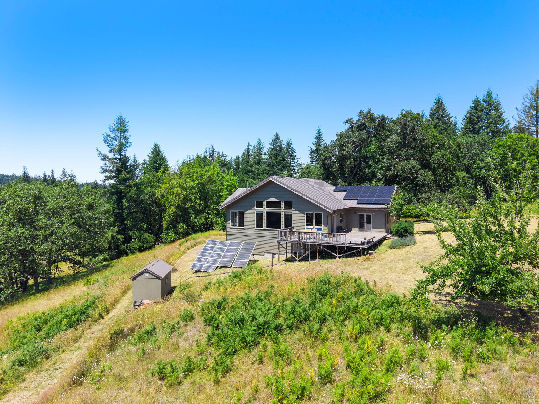 8015 Kneeland Road