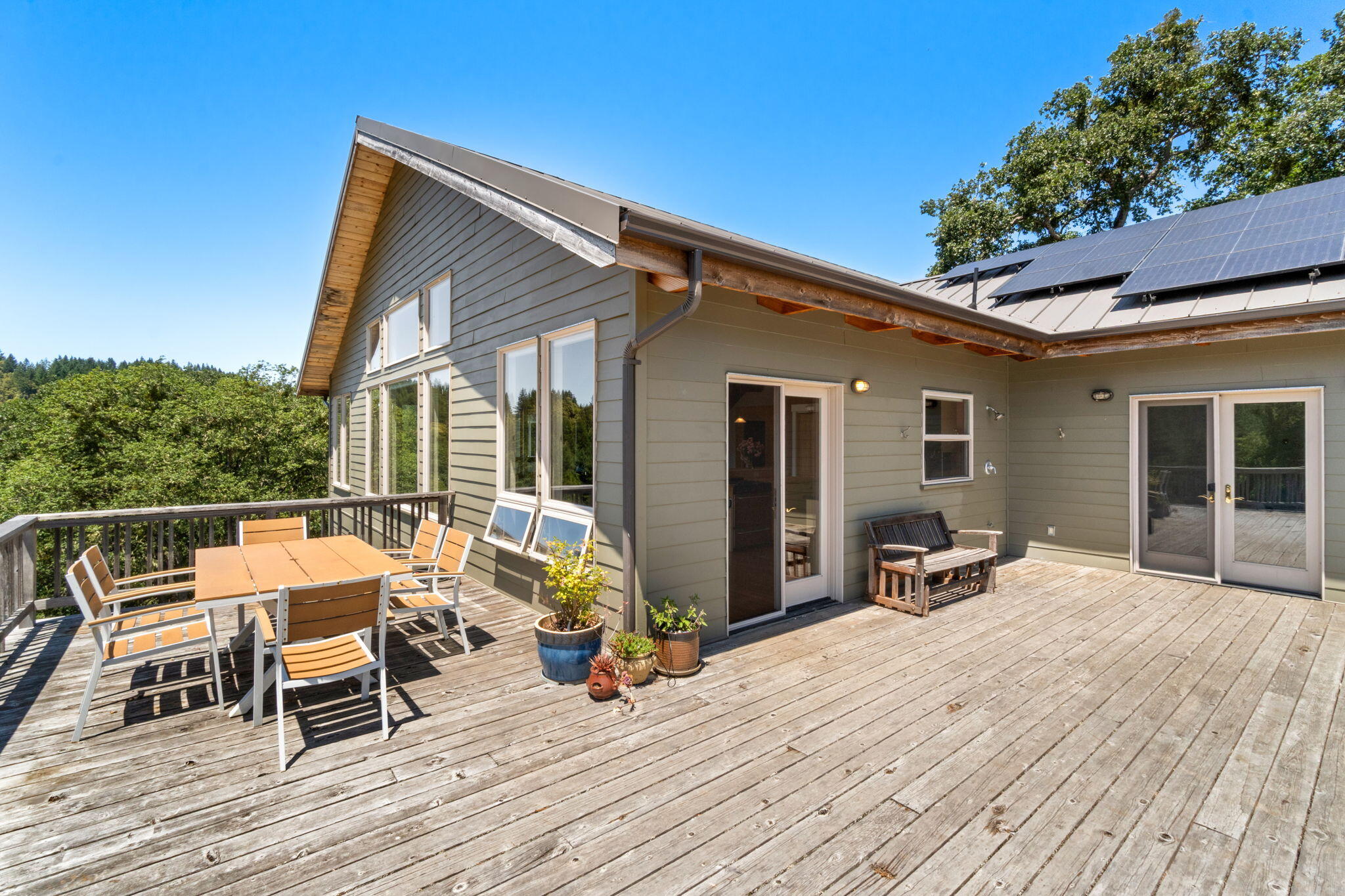 8015 Kneeland Road