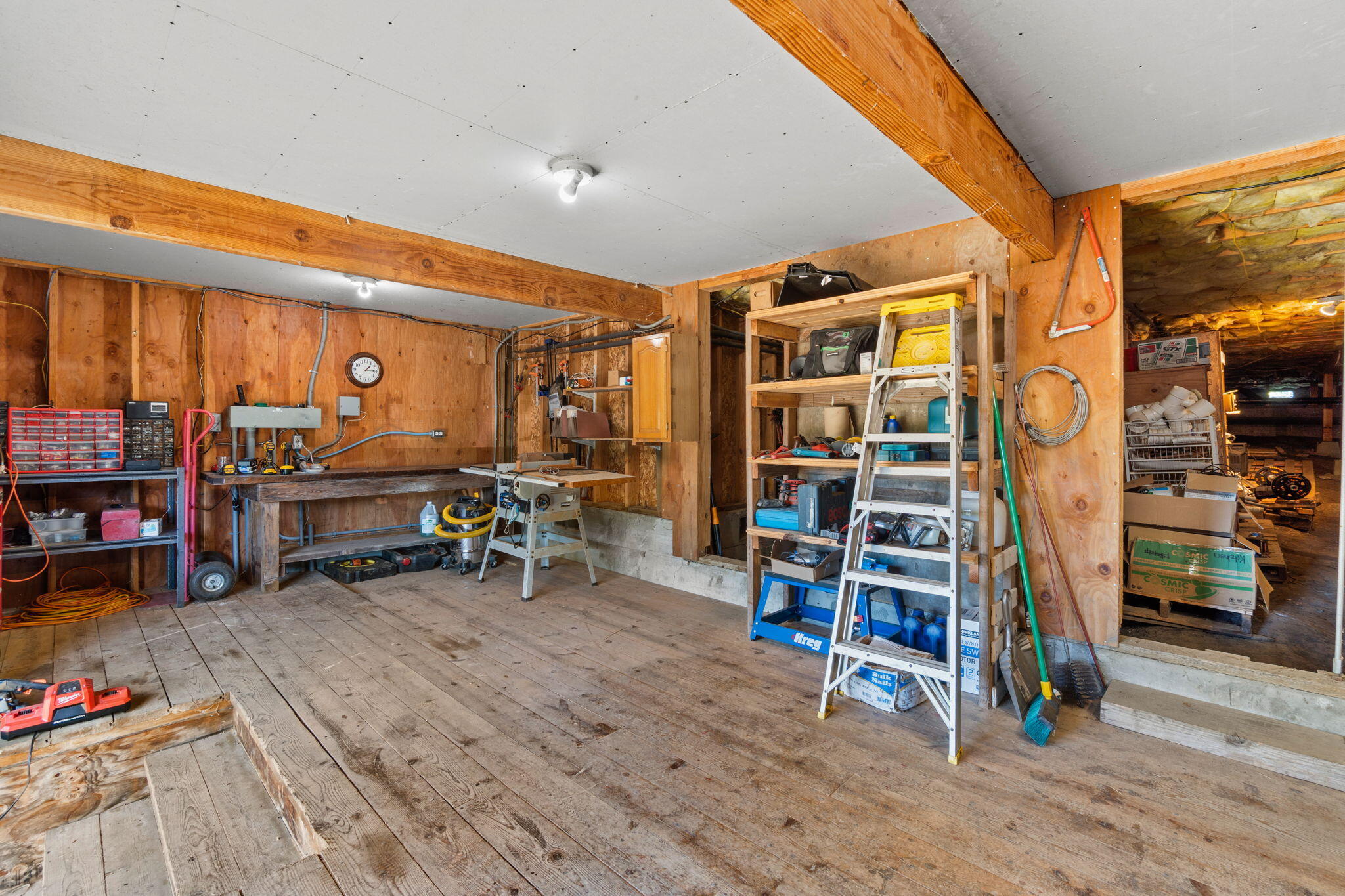 8015 Kneeland Road