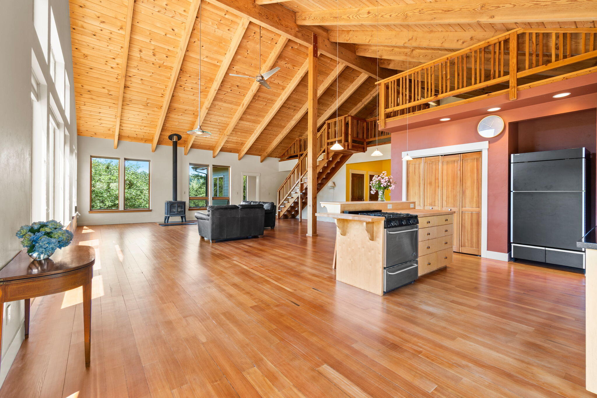 8015 Kneeland Road