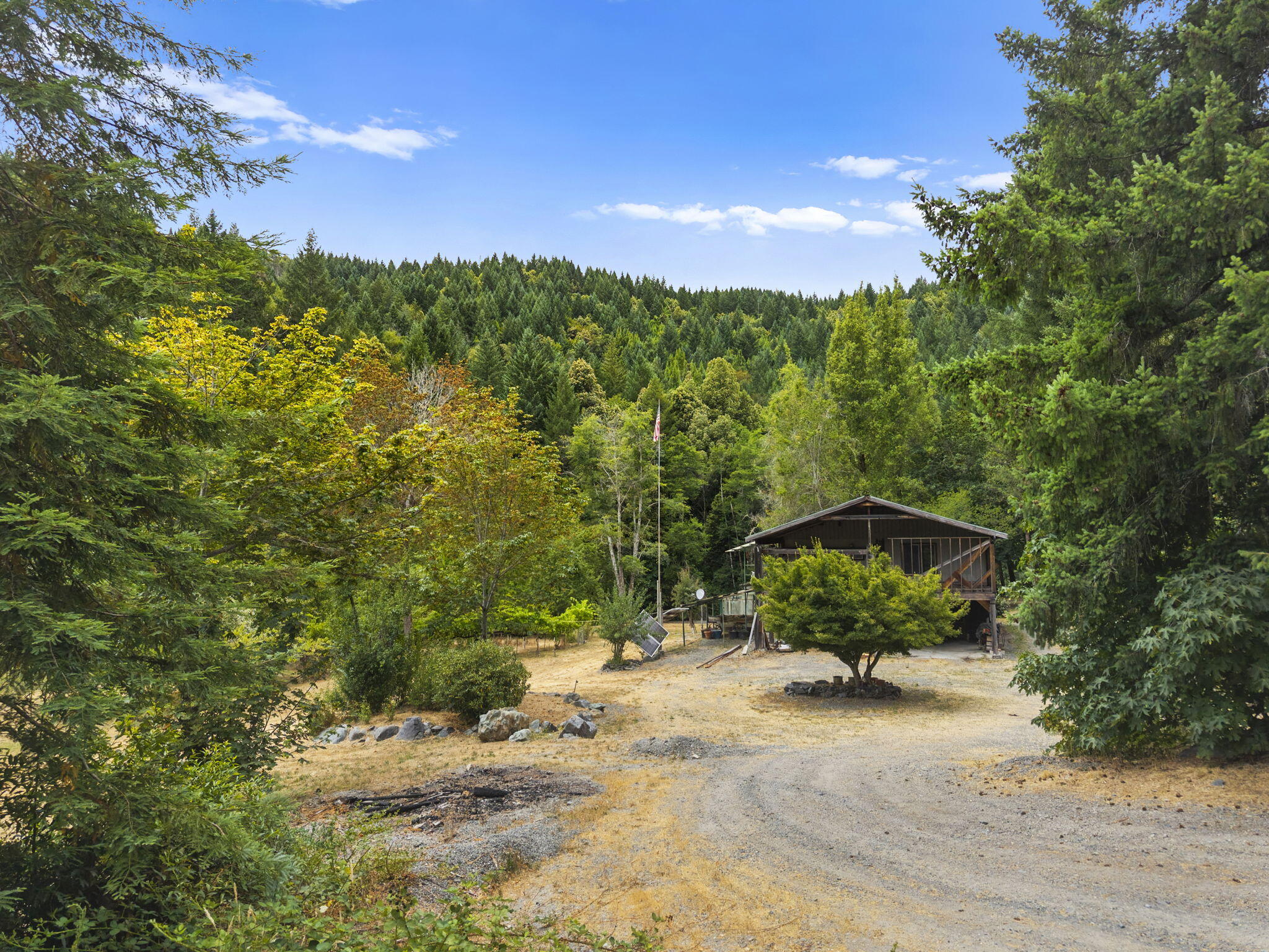 22280 Hwy 299 299