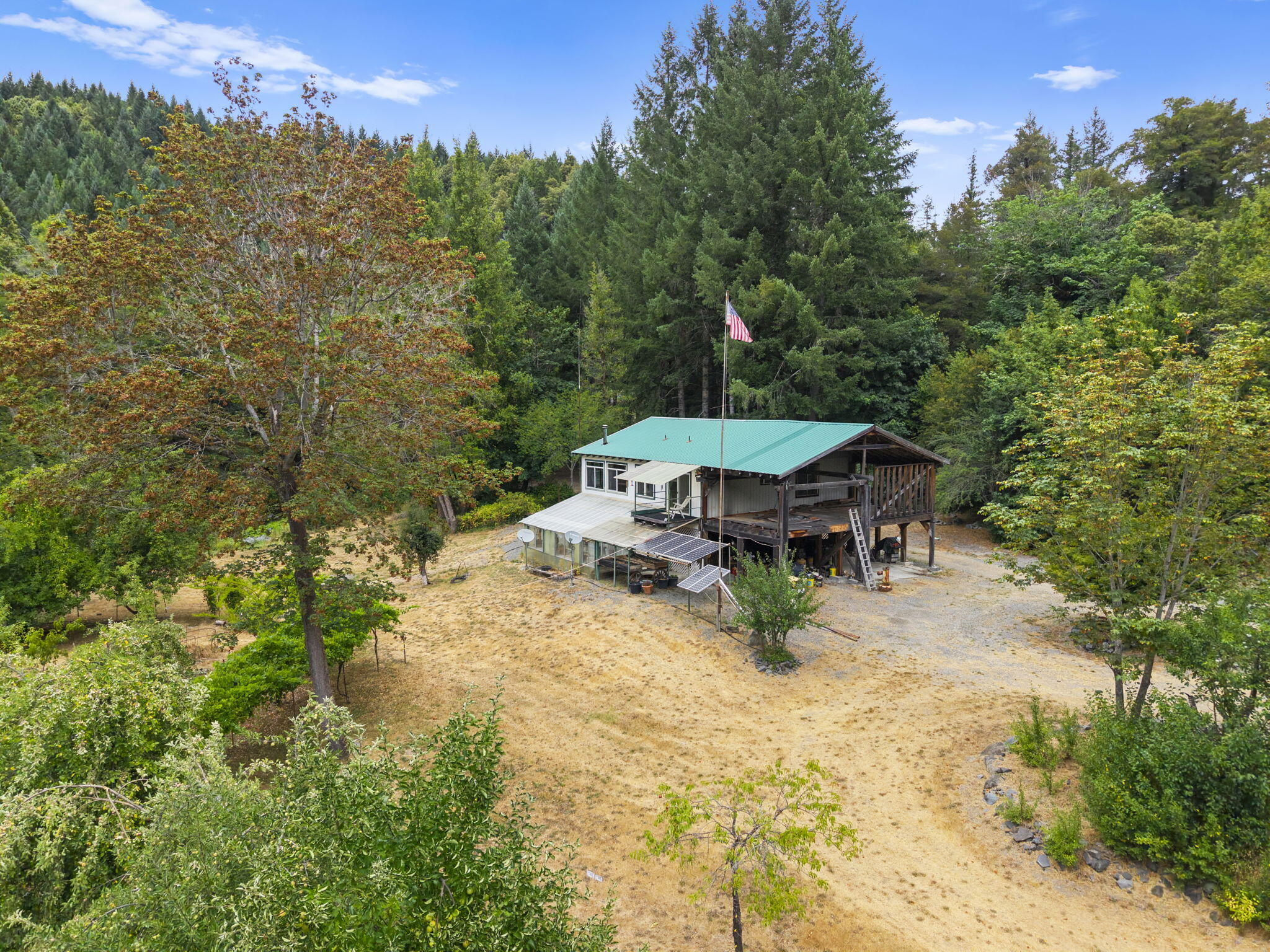 22280 Hwy 299 299