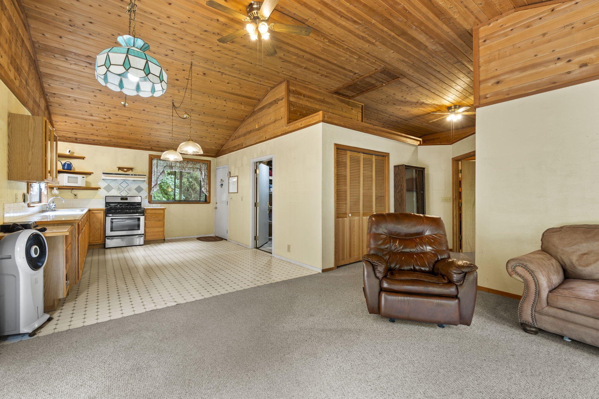 22280 Hwy 299 299