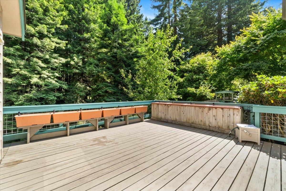 3253 Greenwood Heights Drive