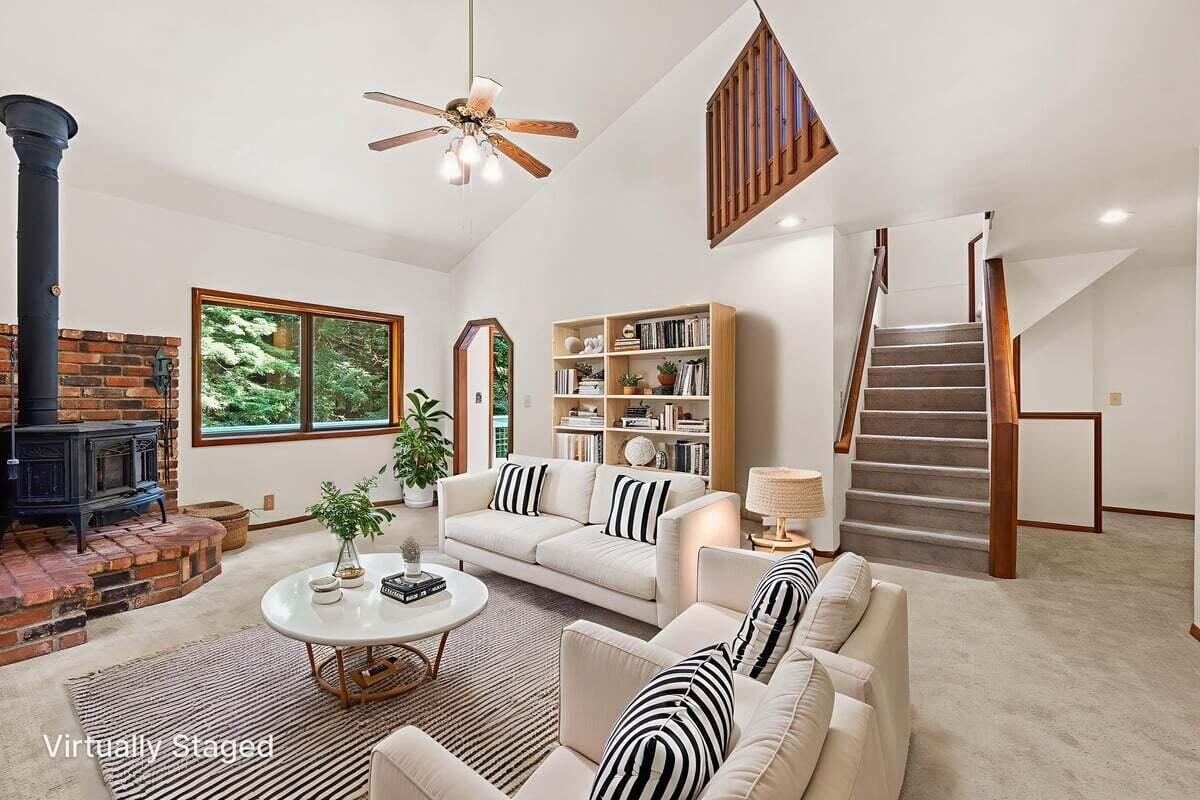 3253 Greenwood Heights Drive