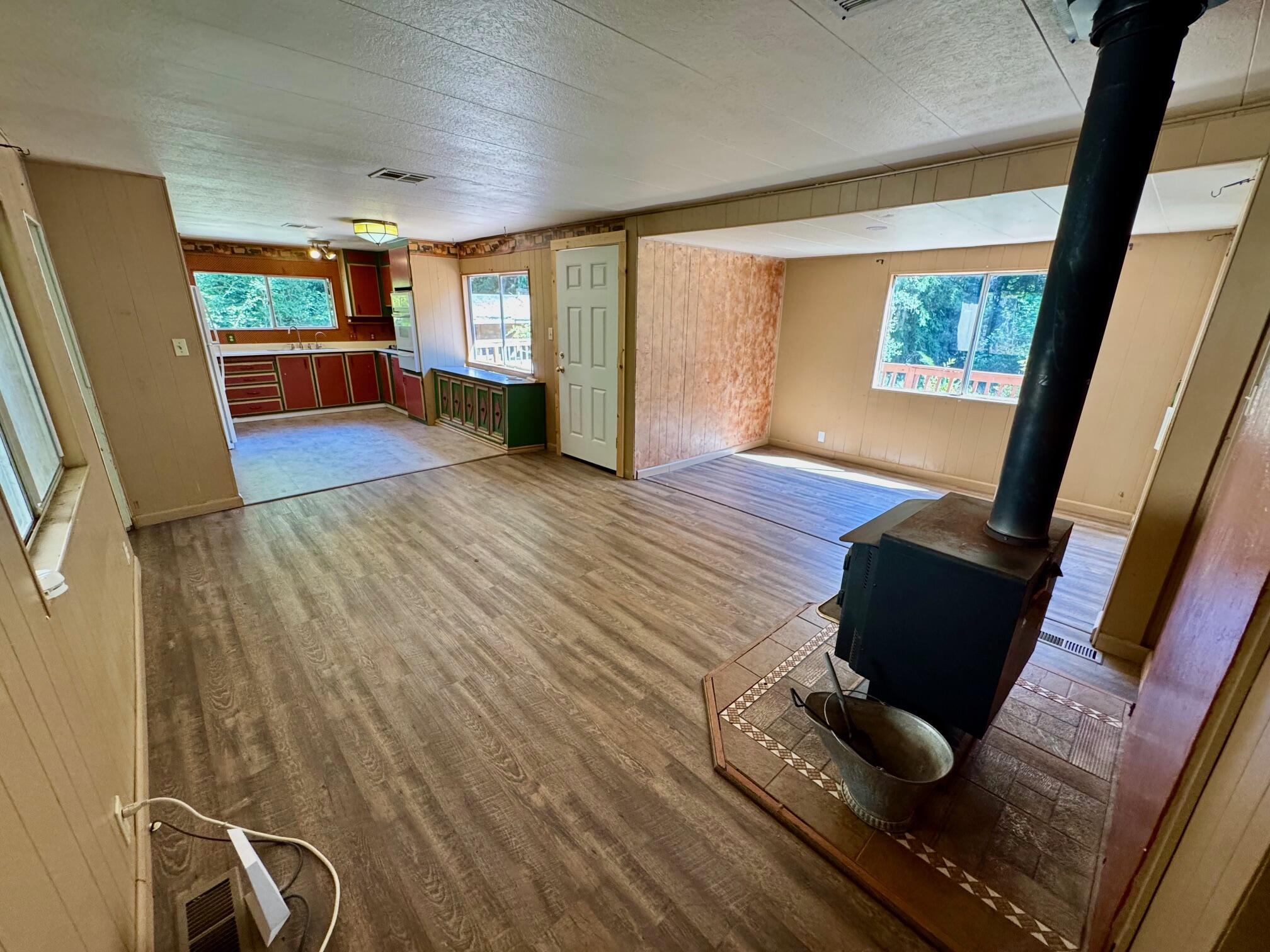 3639 Greenwood Heights Drive