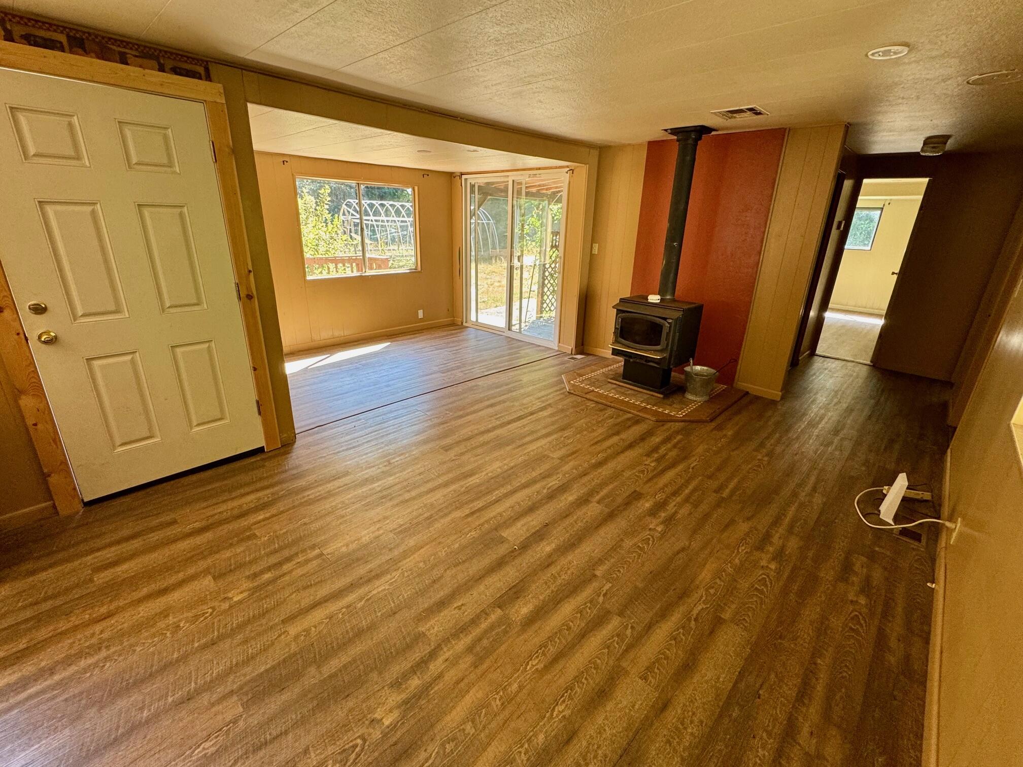 3639 Greenwood Heights Drive