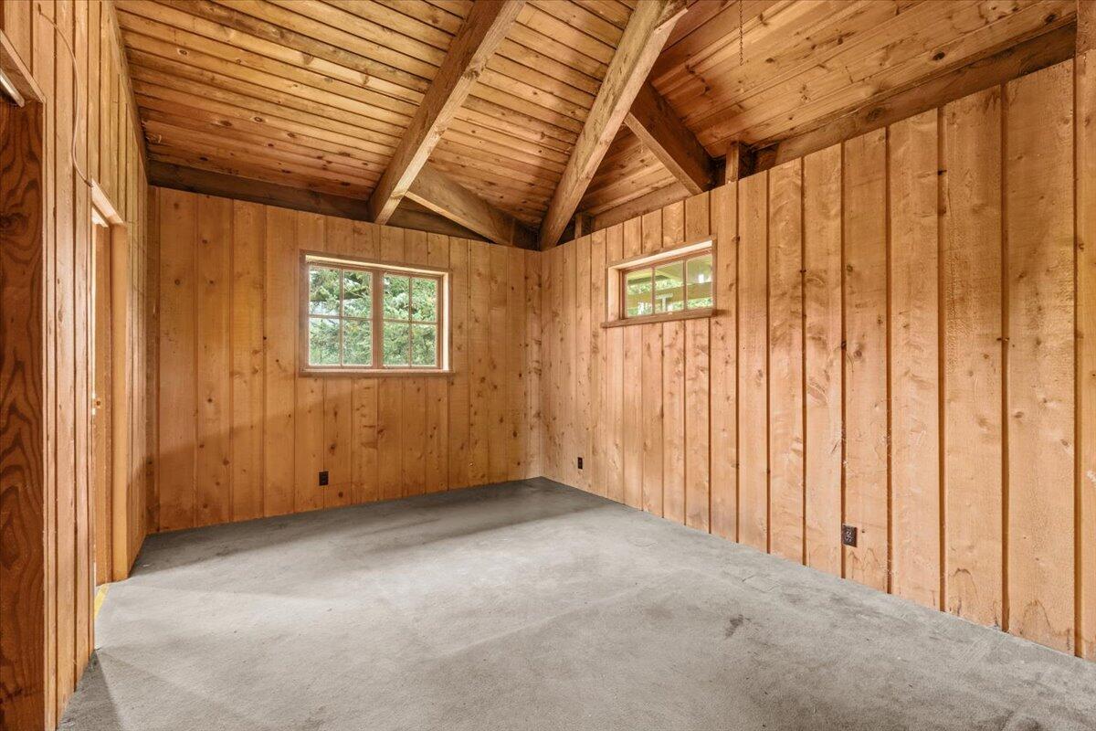 1140 Chambers Road, Petrolia