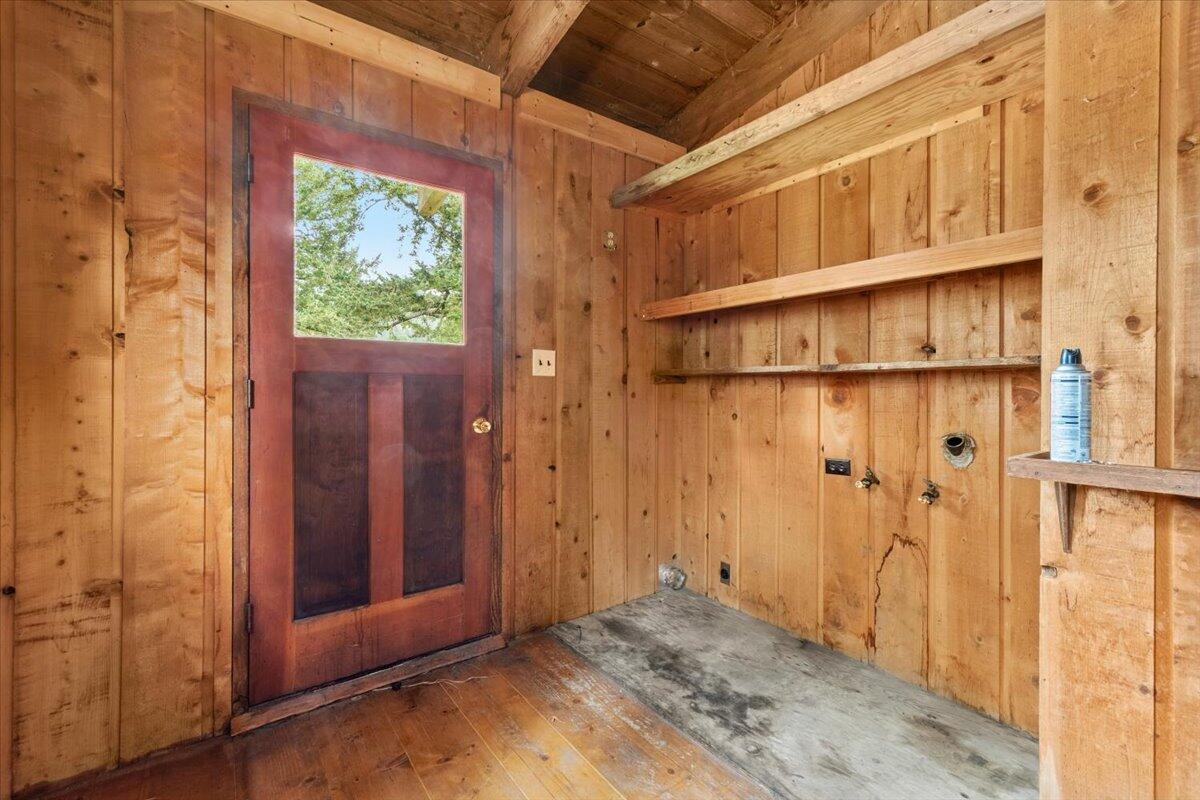 1140 Chambers Road, Petrolia