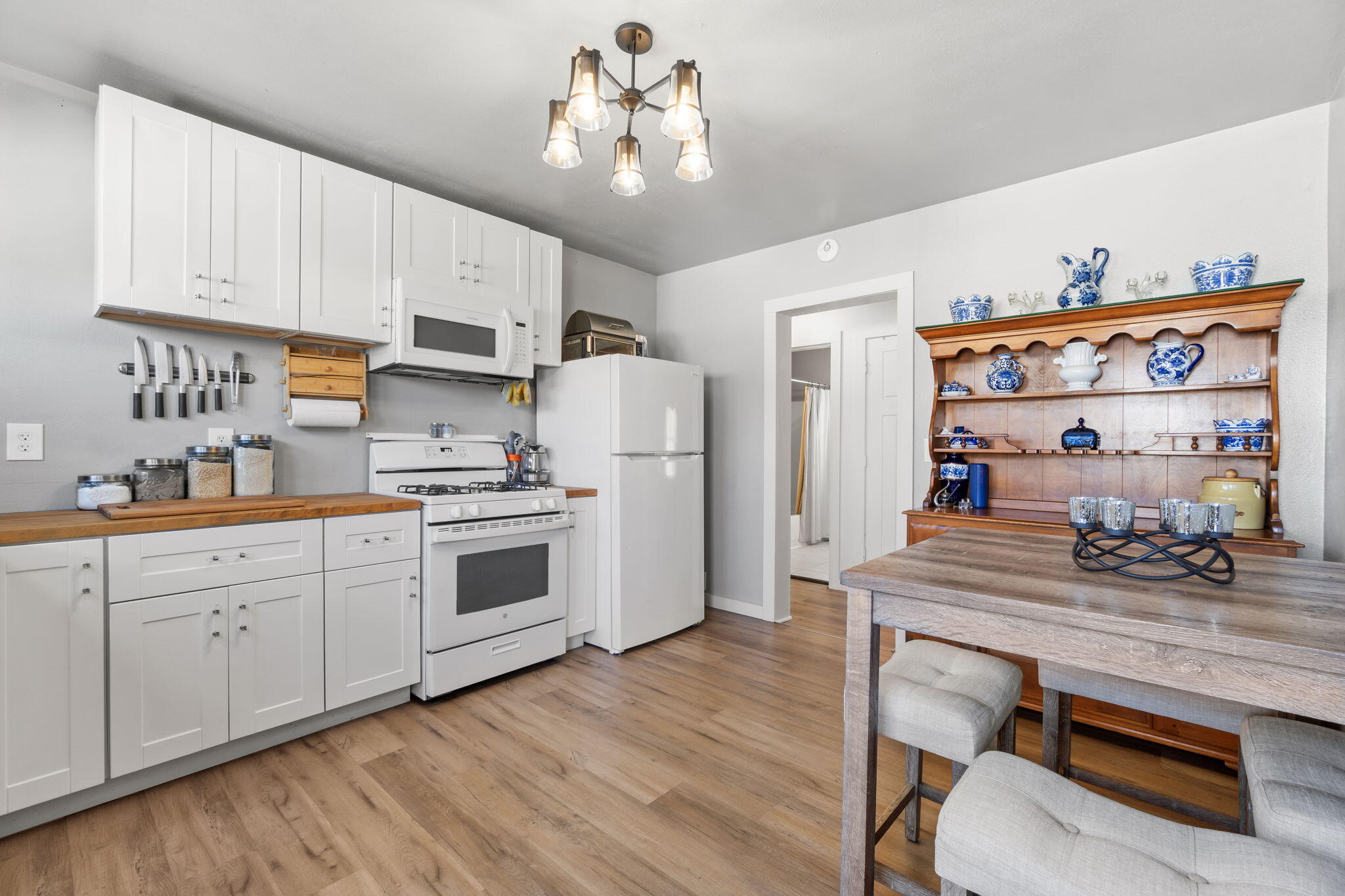 204 W Washington Street