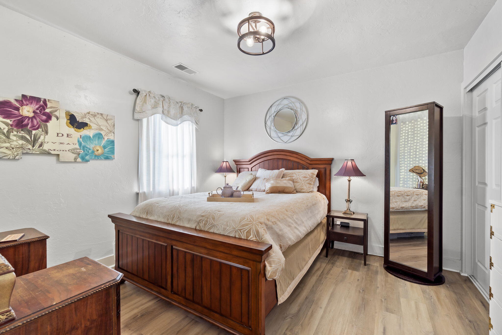 204 W Washington Street