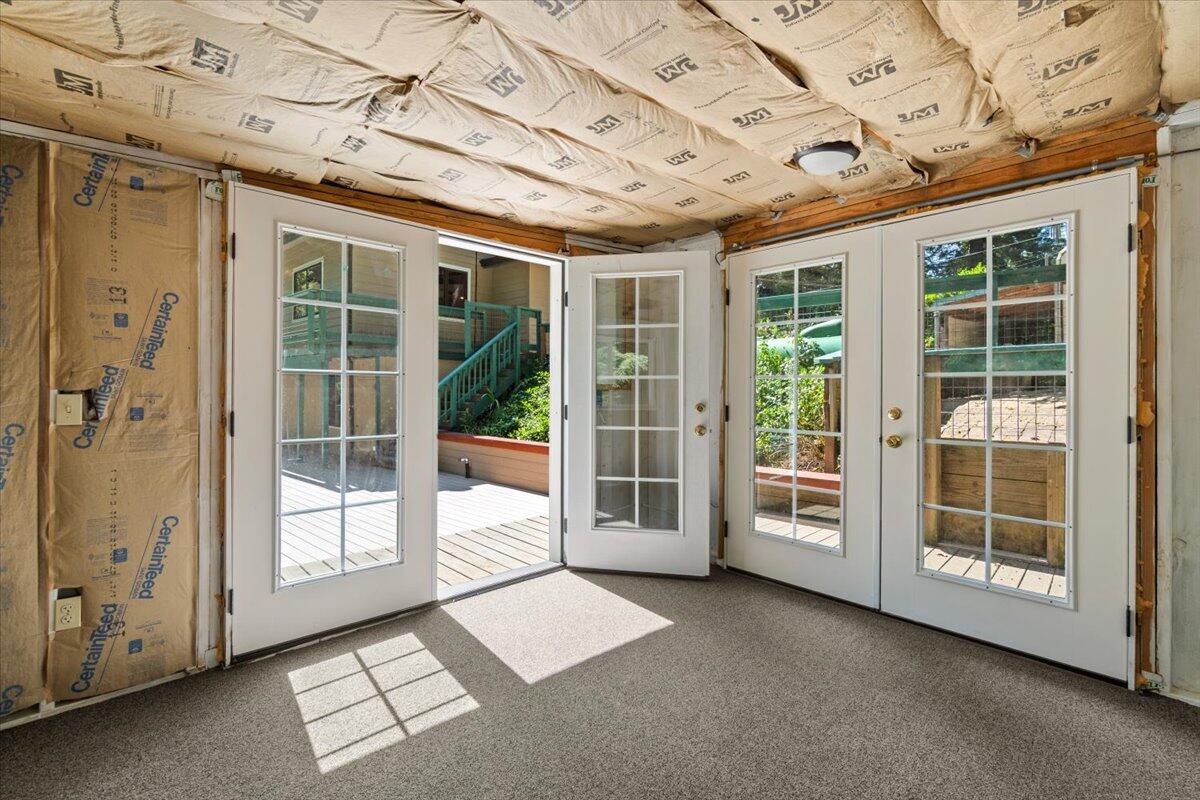 3253 Greenwood Heights Drive