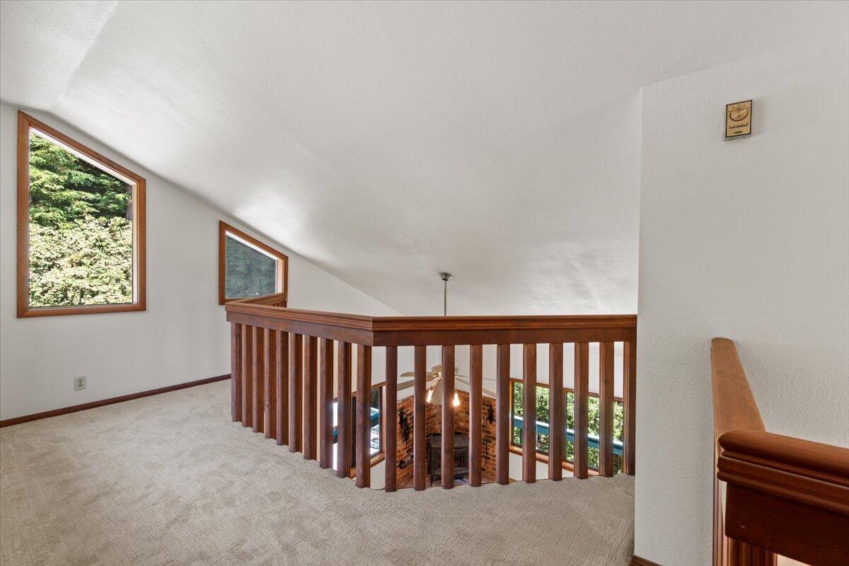 3253 Greenwood Heights Drive