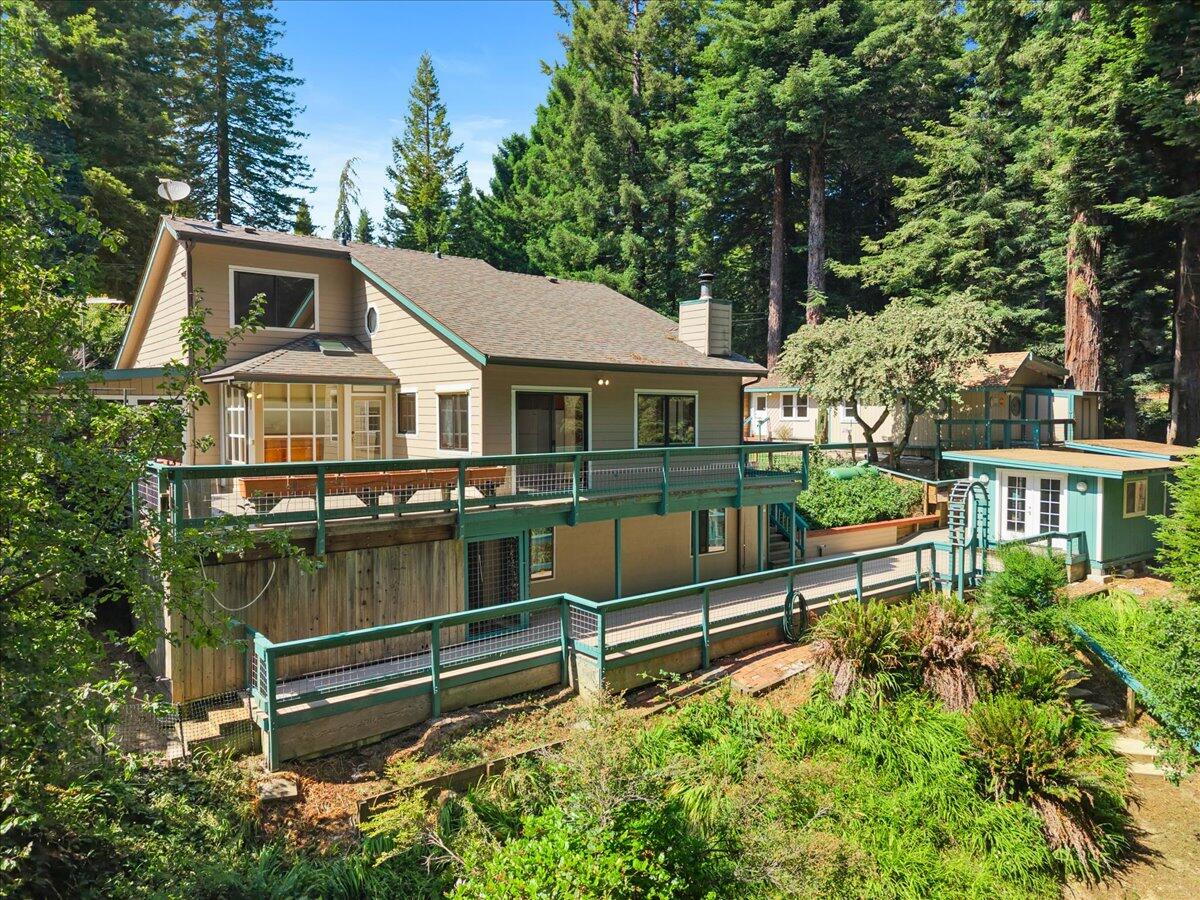 3253 Greenwood Heights Drive