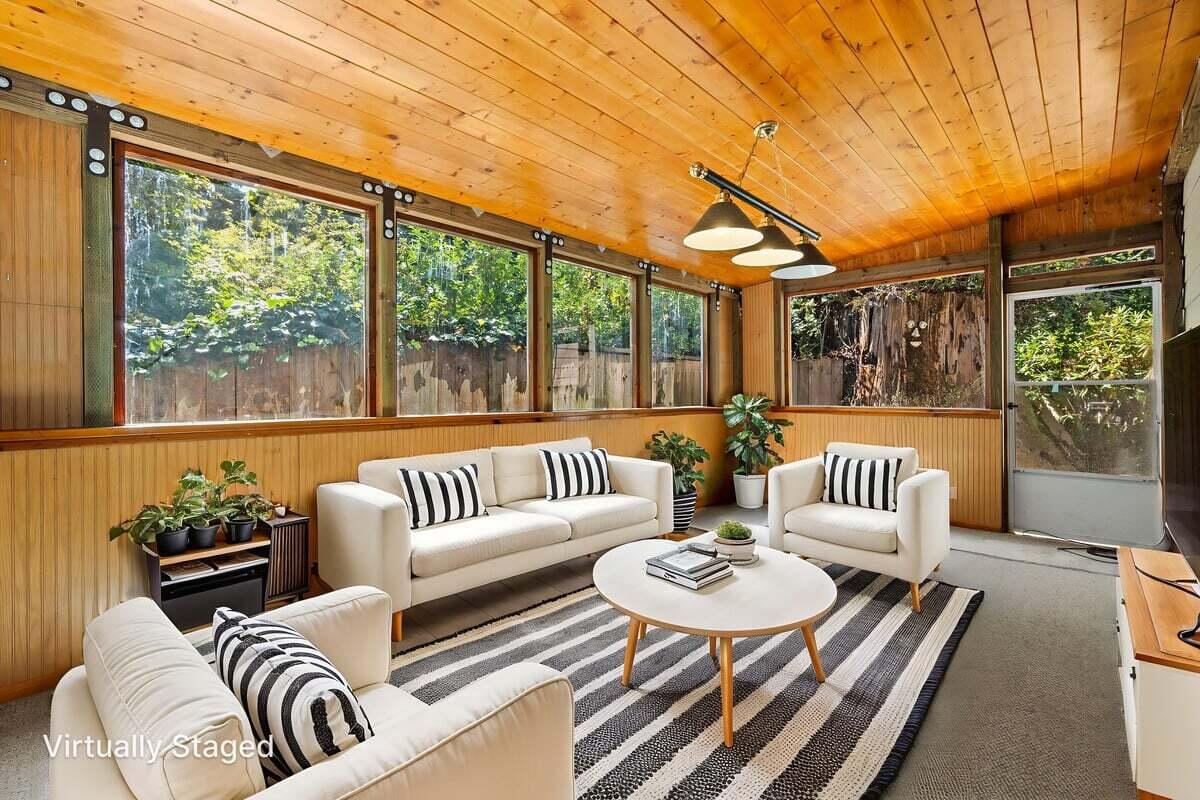 3253 Greenwood Heights Drive