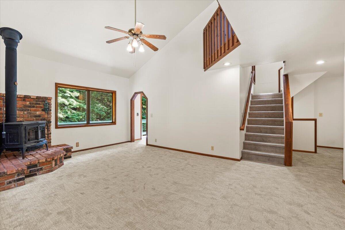 3253 Greenwood Heights Drive
