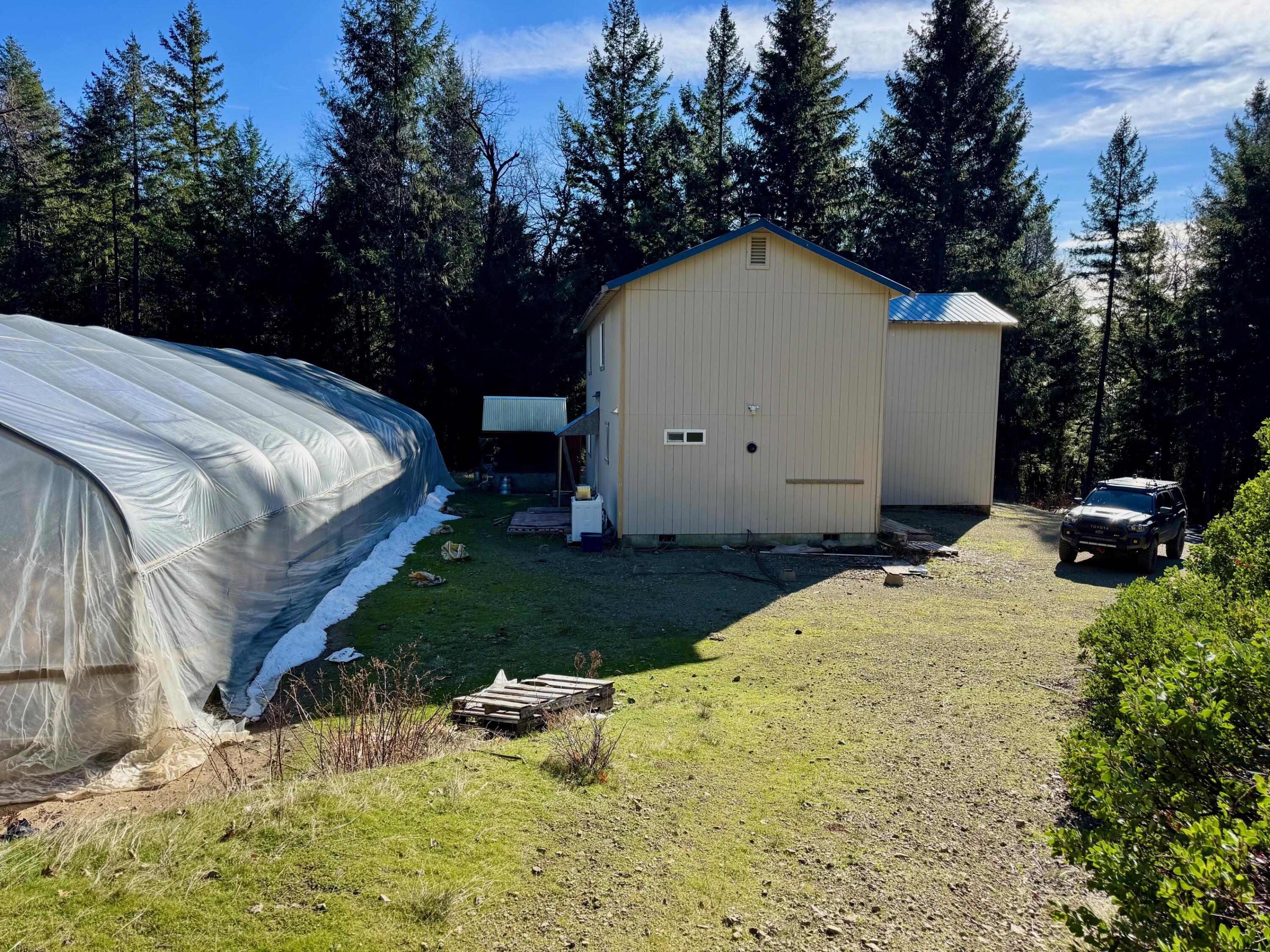 5735 Forest Route 1n08 Road