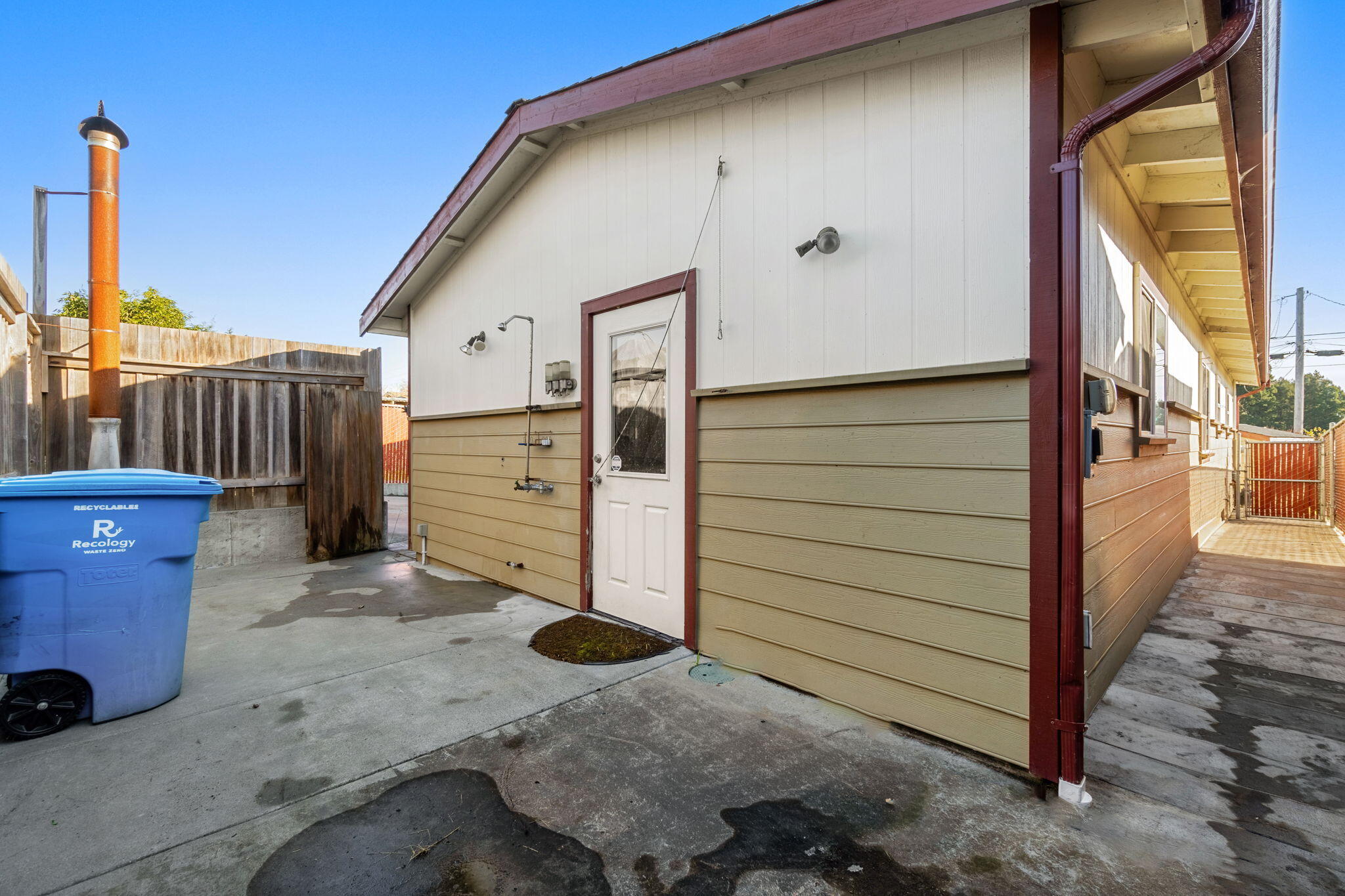 3402 California Street