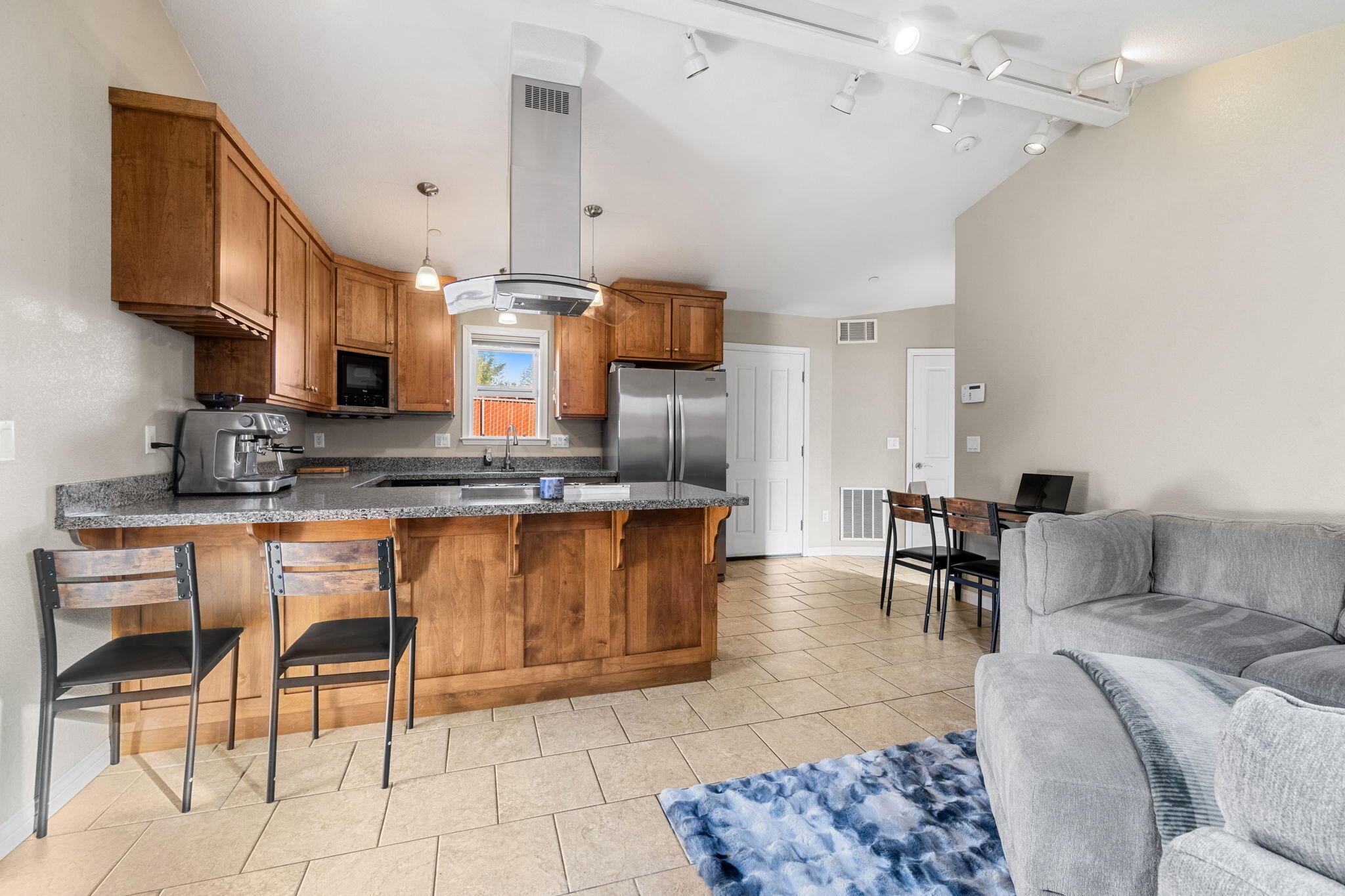 3402 California Street