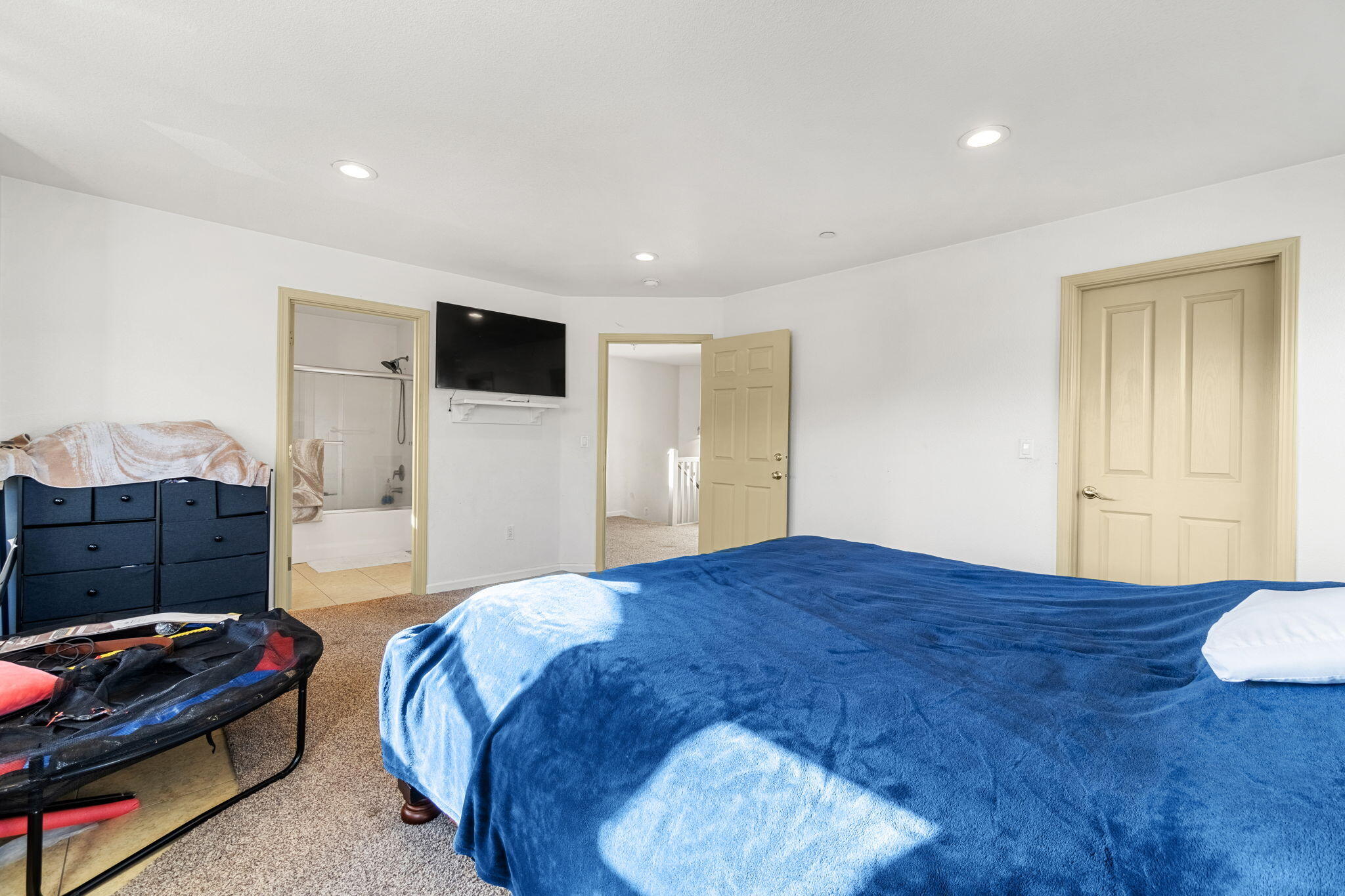 3402 California Street