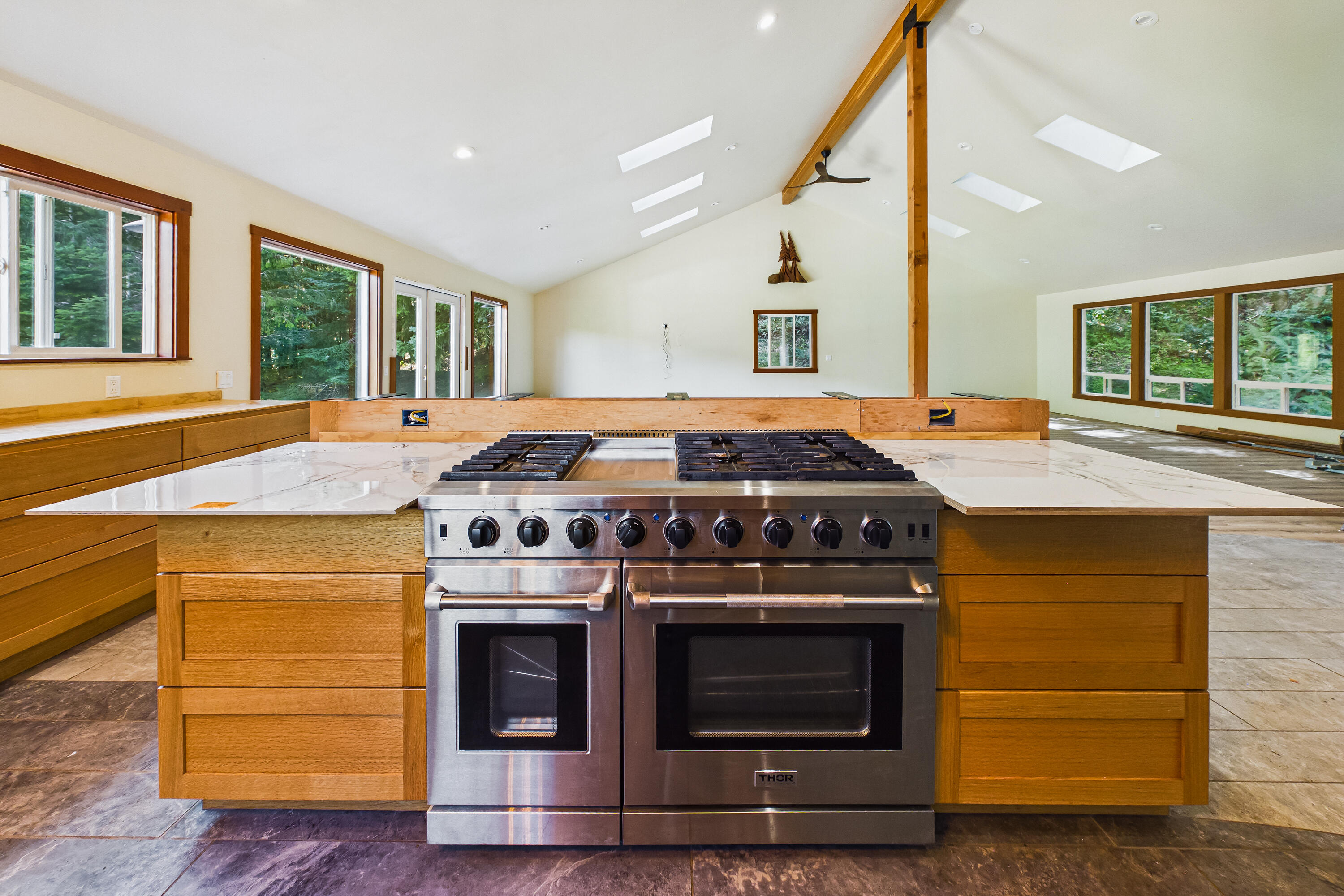 900 Golden Gate Drive