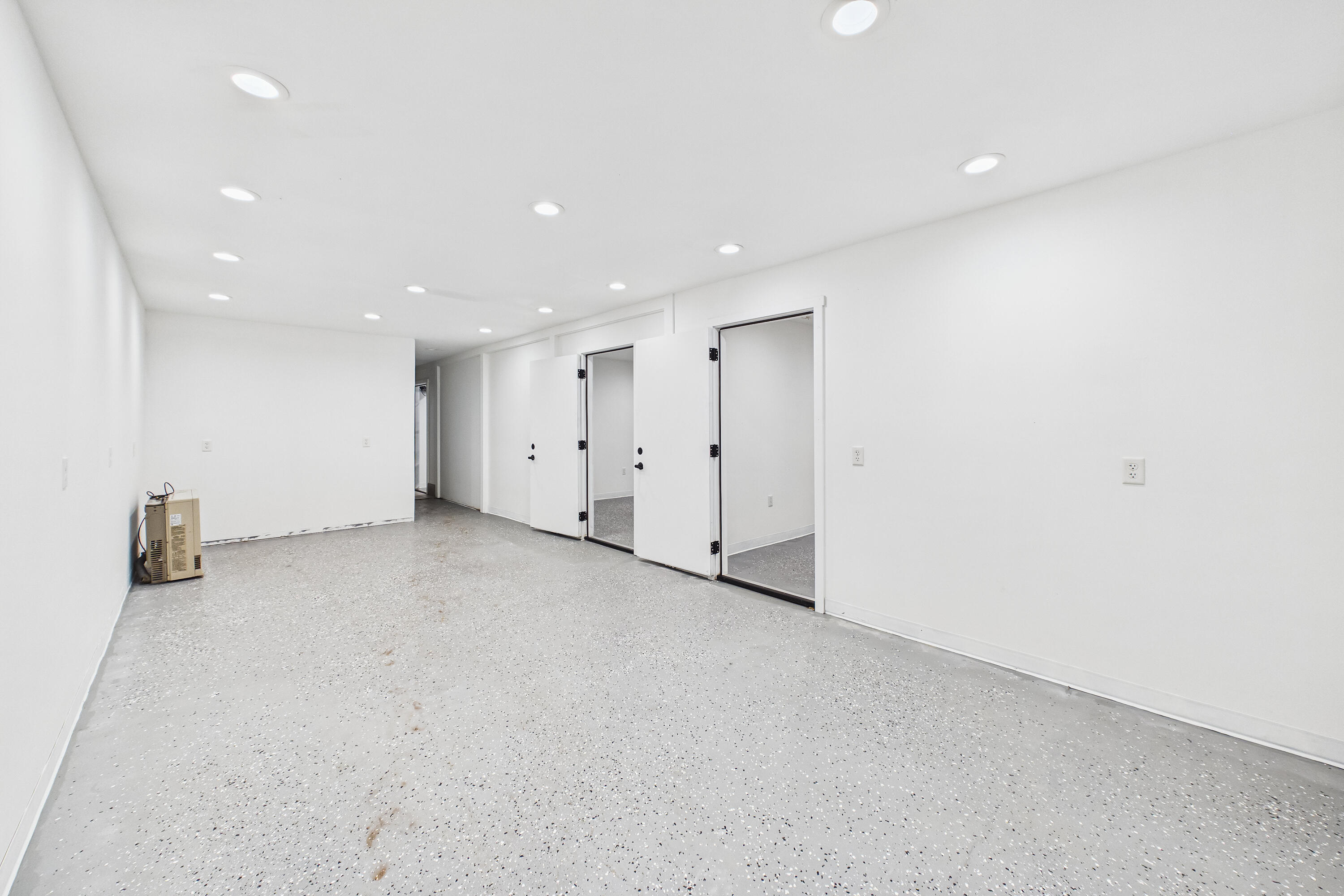 900 Golden Gate Drive