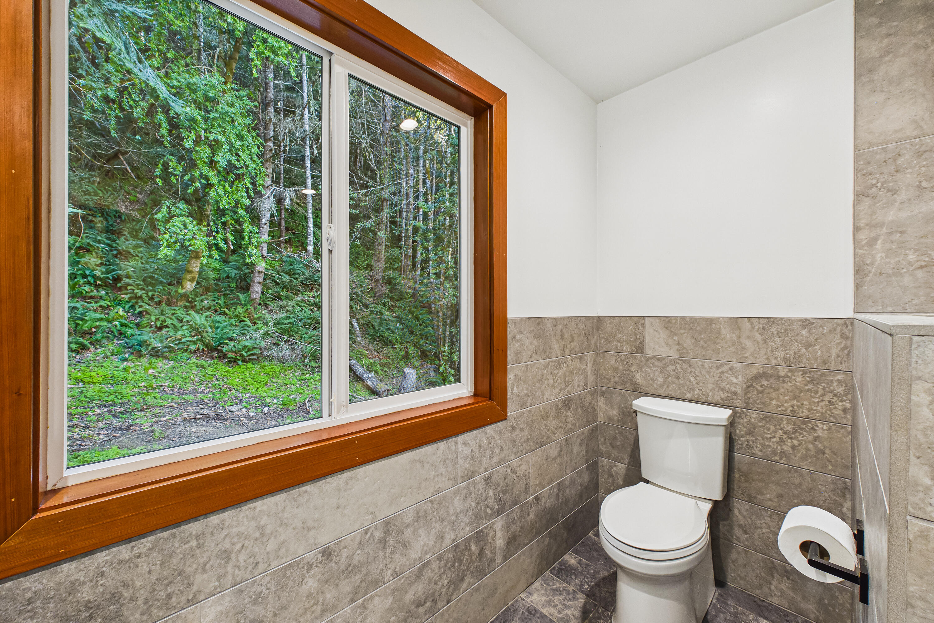 900 Golden Gate Drive