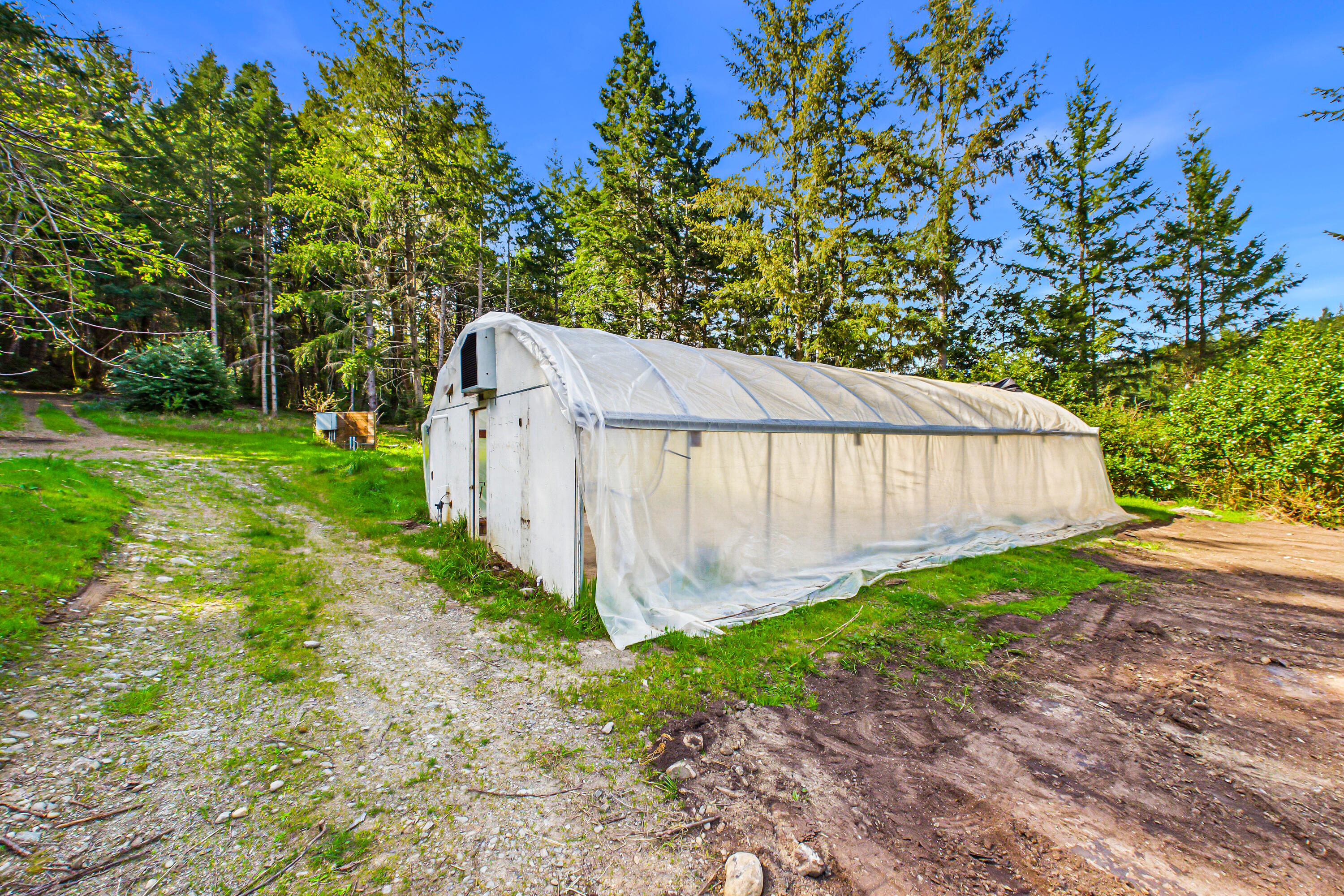 900 Golden Gate Drive