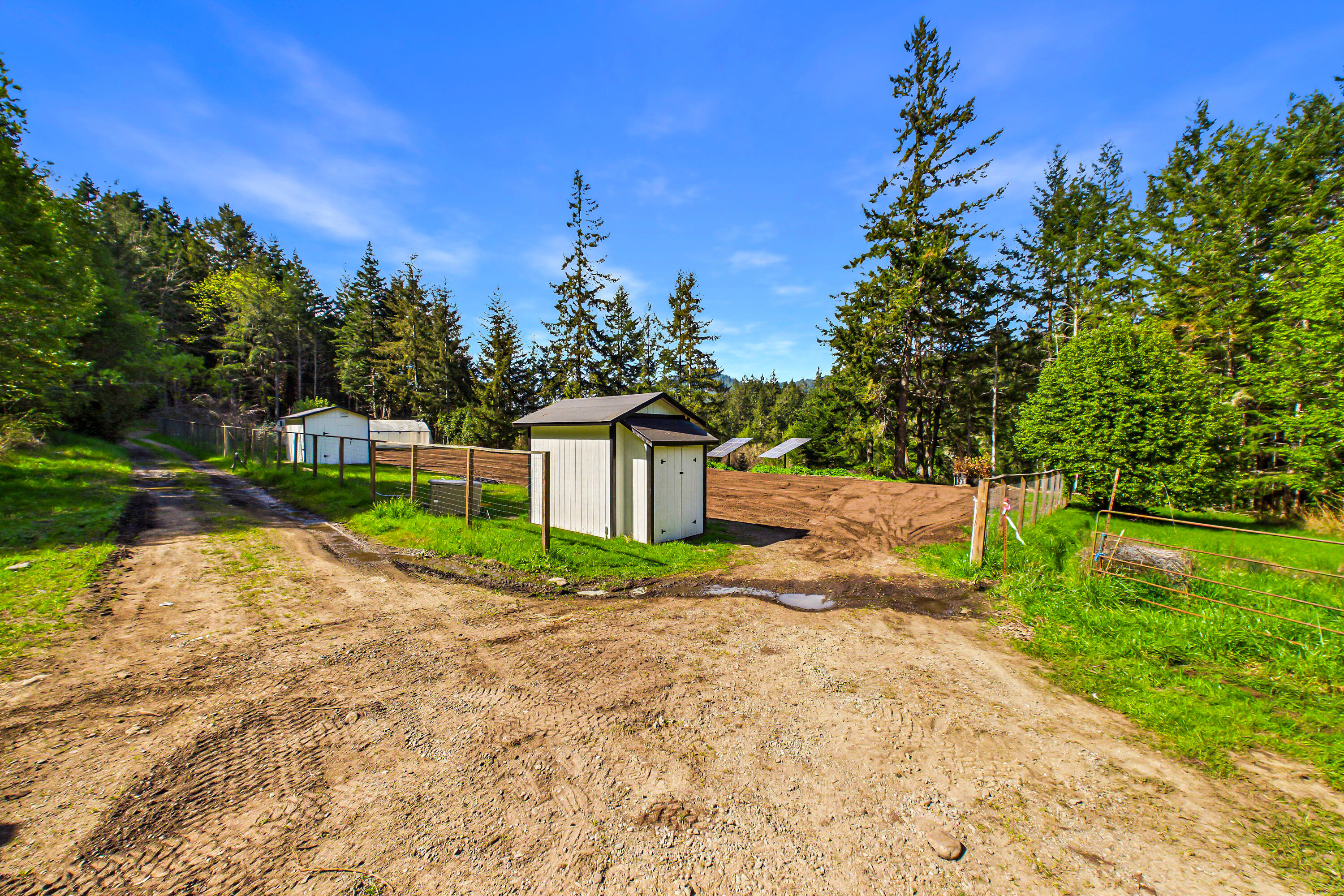 900 Golden Gate Drive