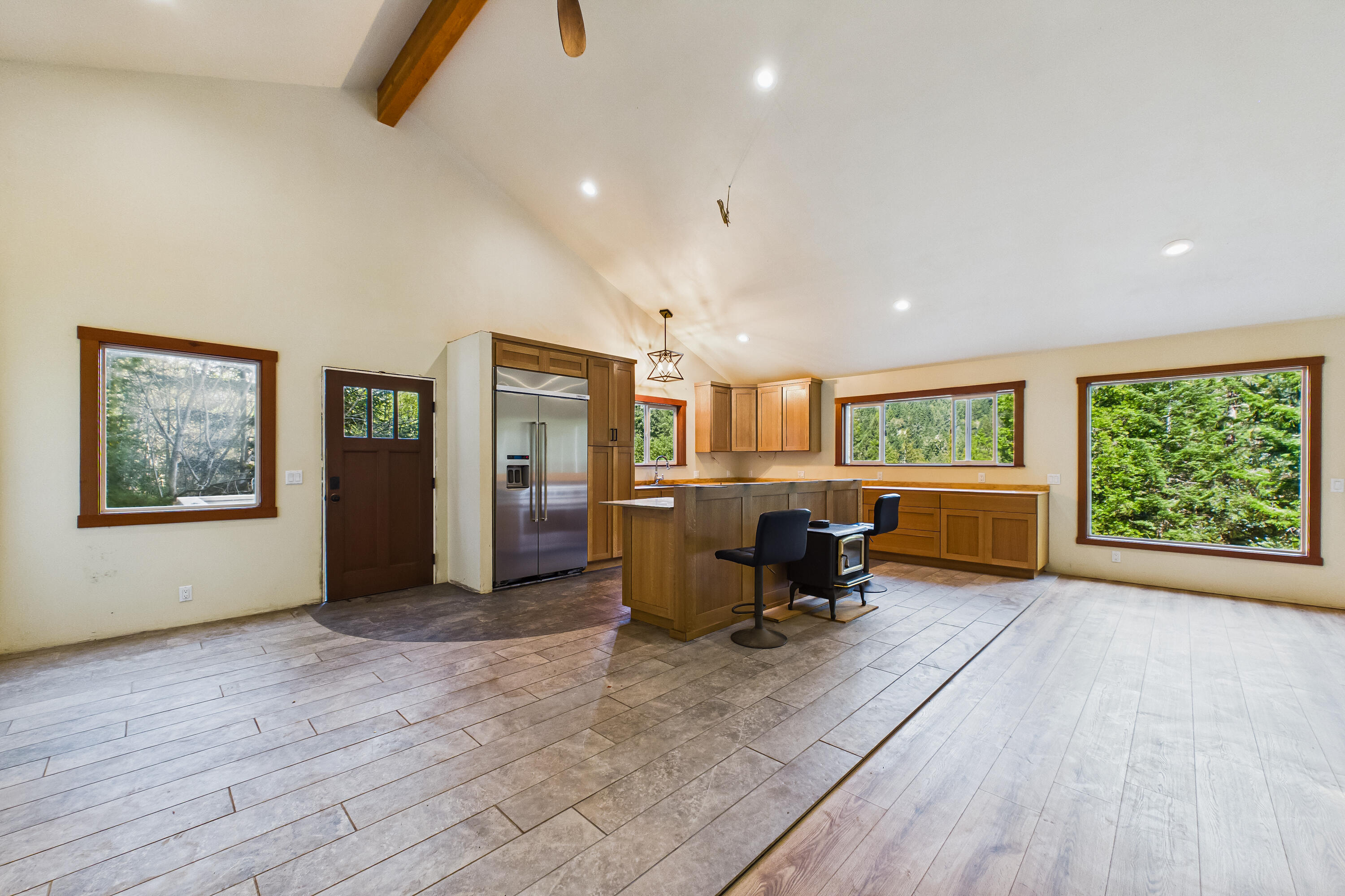 900 Golden Gate Drive