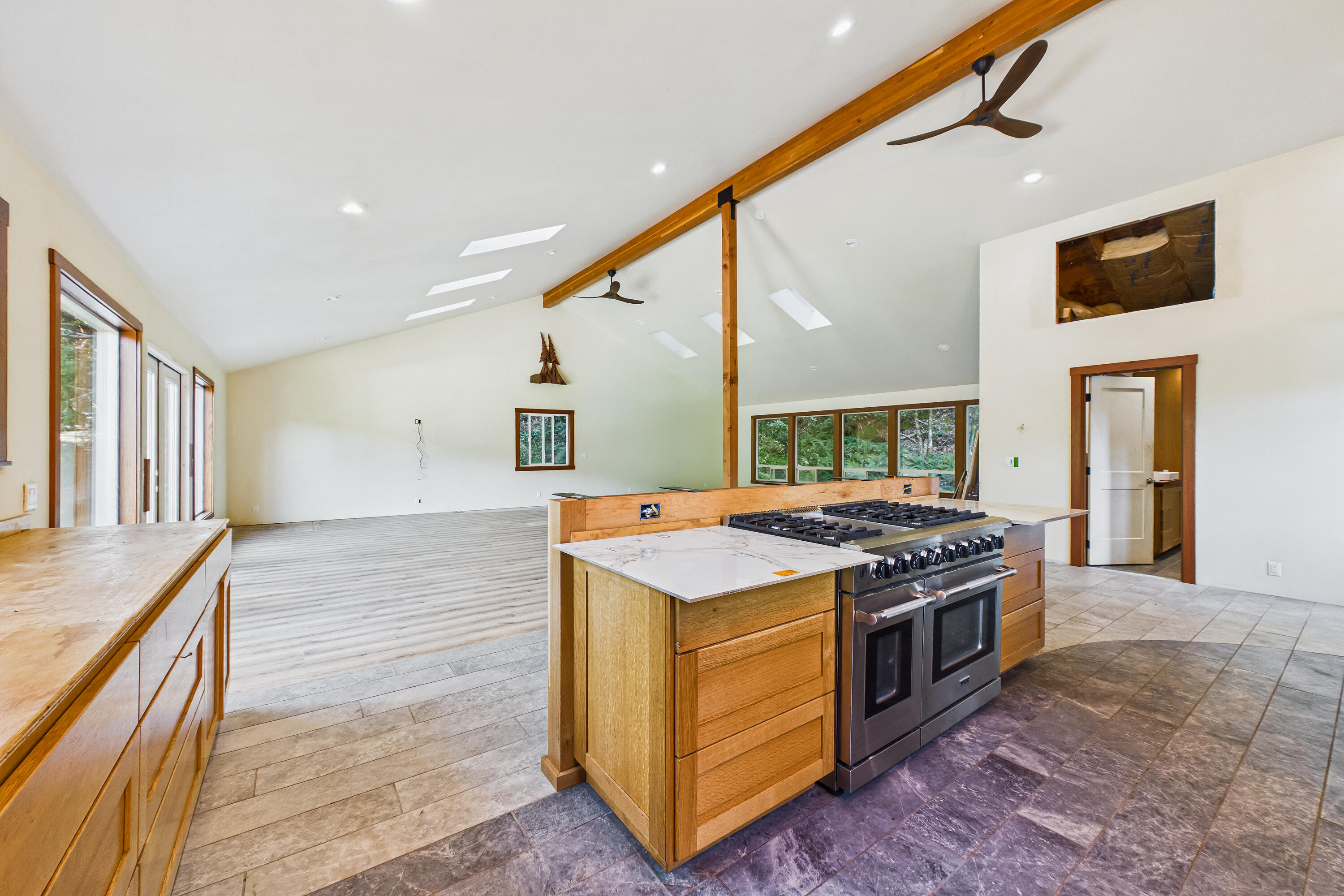 900 Golden Gate Drive